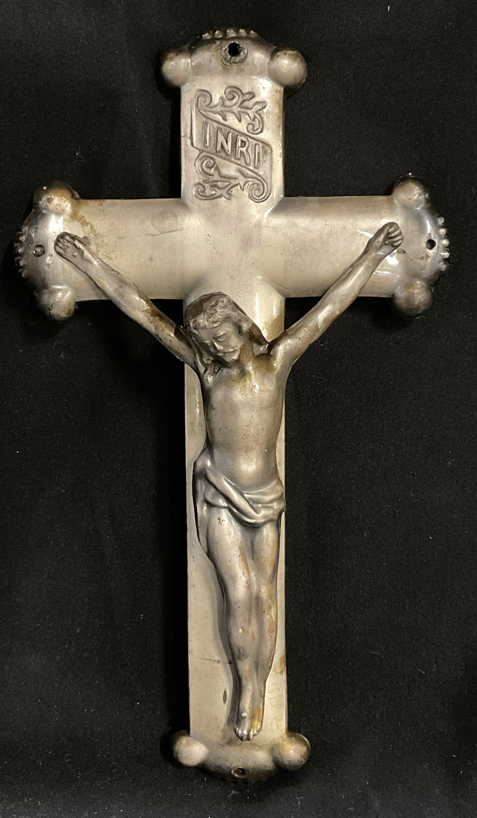 VINTAGE Silver-Toned Crucifix: Vintage Silver-Toned Crucifix. Depicts a High-Relief Jesus Figure on a Cross with INRI Plaque. Pot Metal Material. Scratching and Residue Present. Measures app 7.5in H x 4in W. Vintage Crucifix,