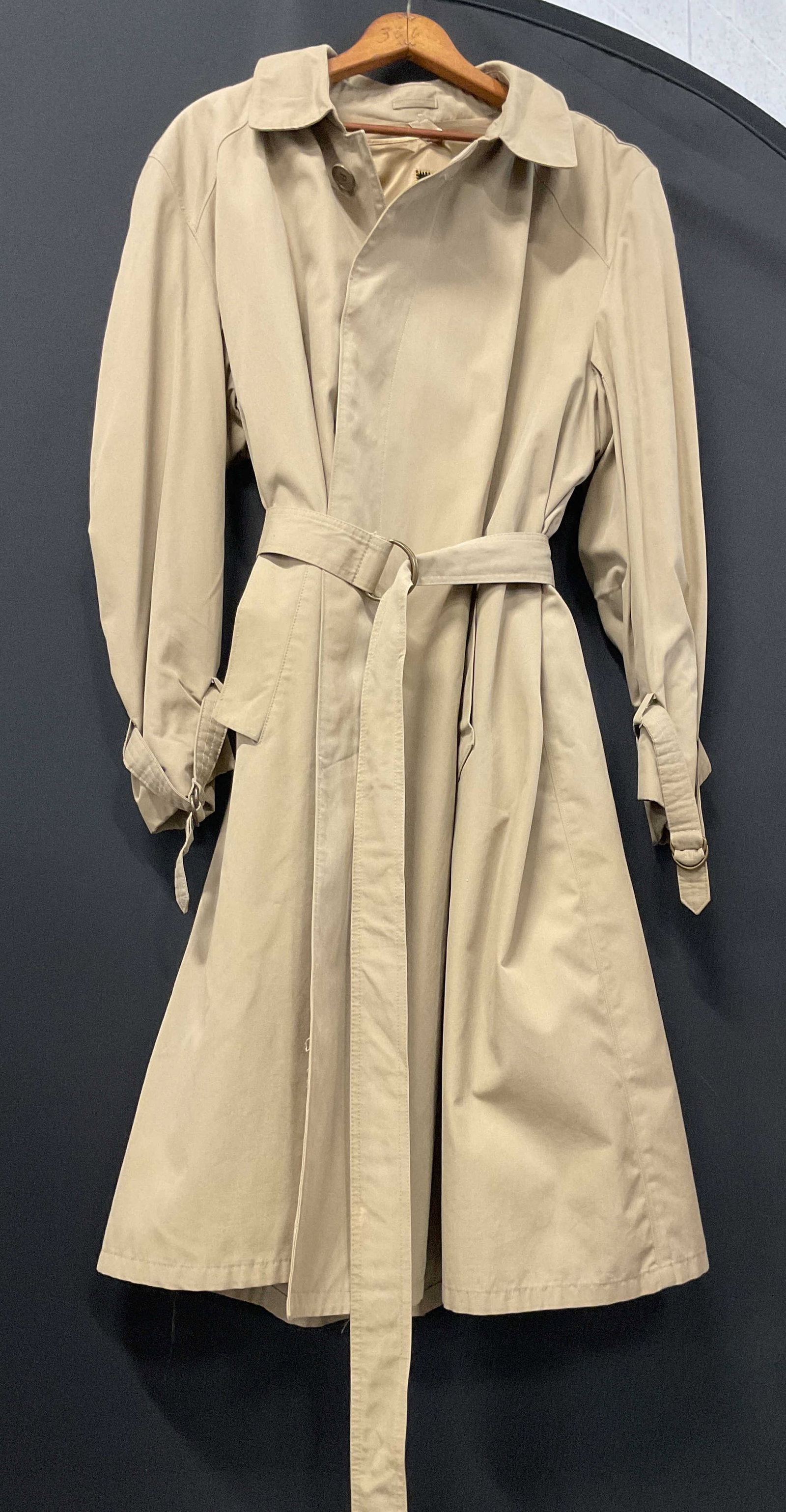 Vntg Pierre Cardin trench coat (1 of 9)