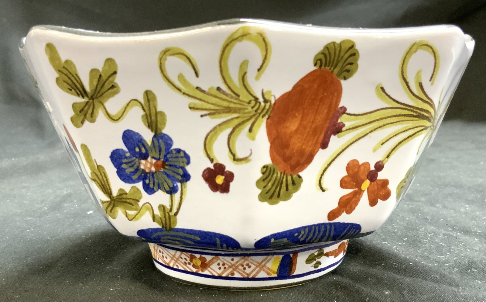 Vtg AMM Octogonal Small Bowl, Italy: Vintage AMM FAENZA Garofano Hand painted Octagonal Small bowl. Made in Italy AMM Studio. FAENZA, Italy. Garofano- blue carnation pattern. Exterior- Carnation blooms, vines, multi colored geometric bor