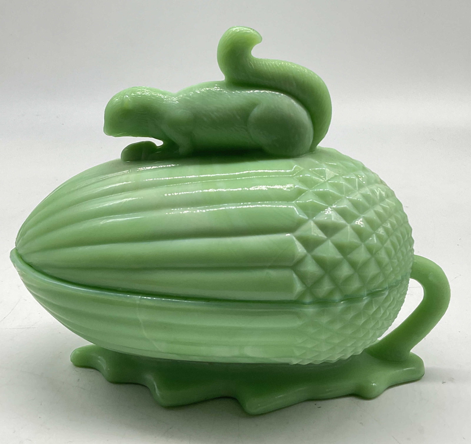 VTG Martha Stewart Jadeite Squirrel on Acorn Dish (1 of 7)