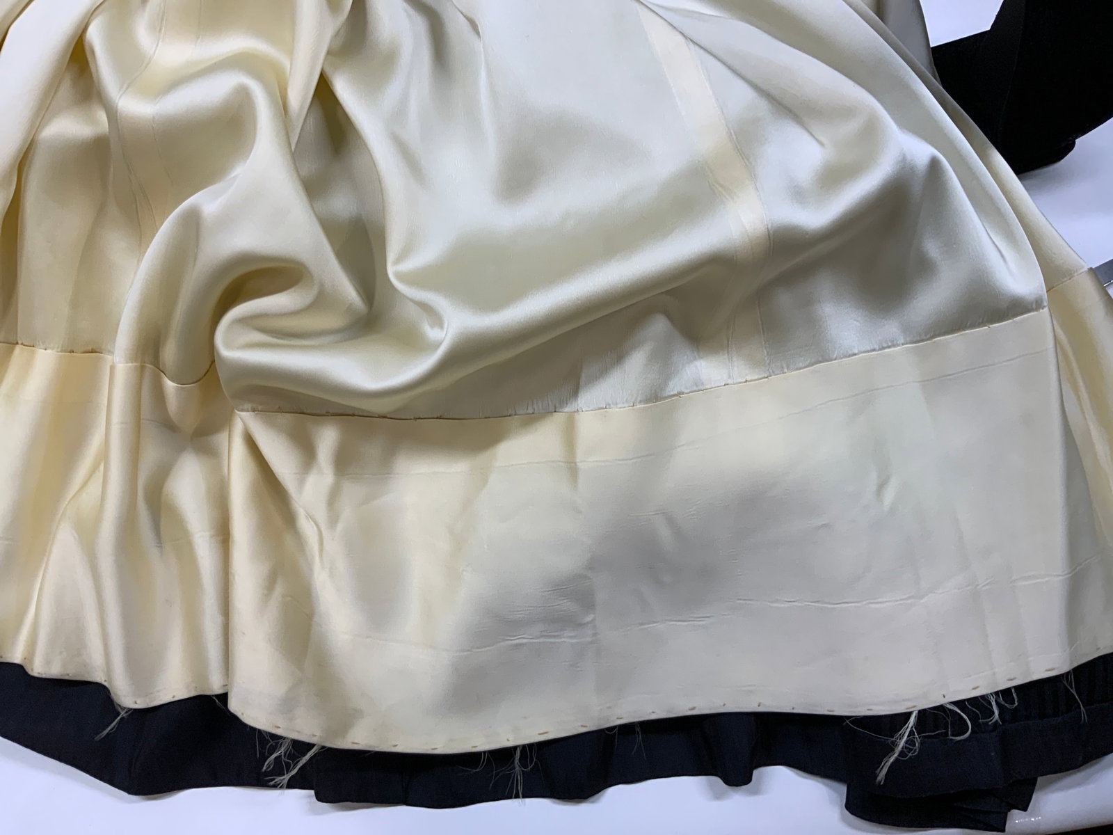 Light yellow cape - 6