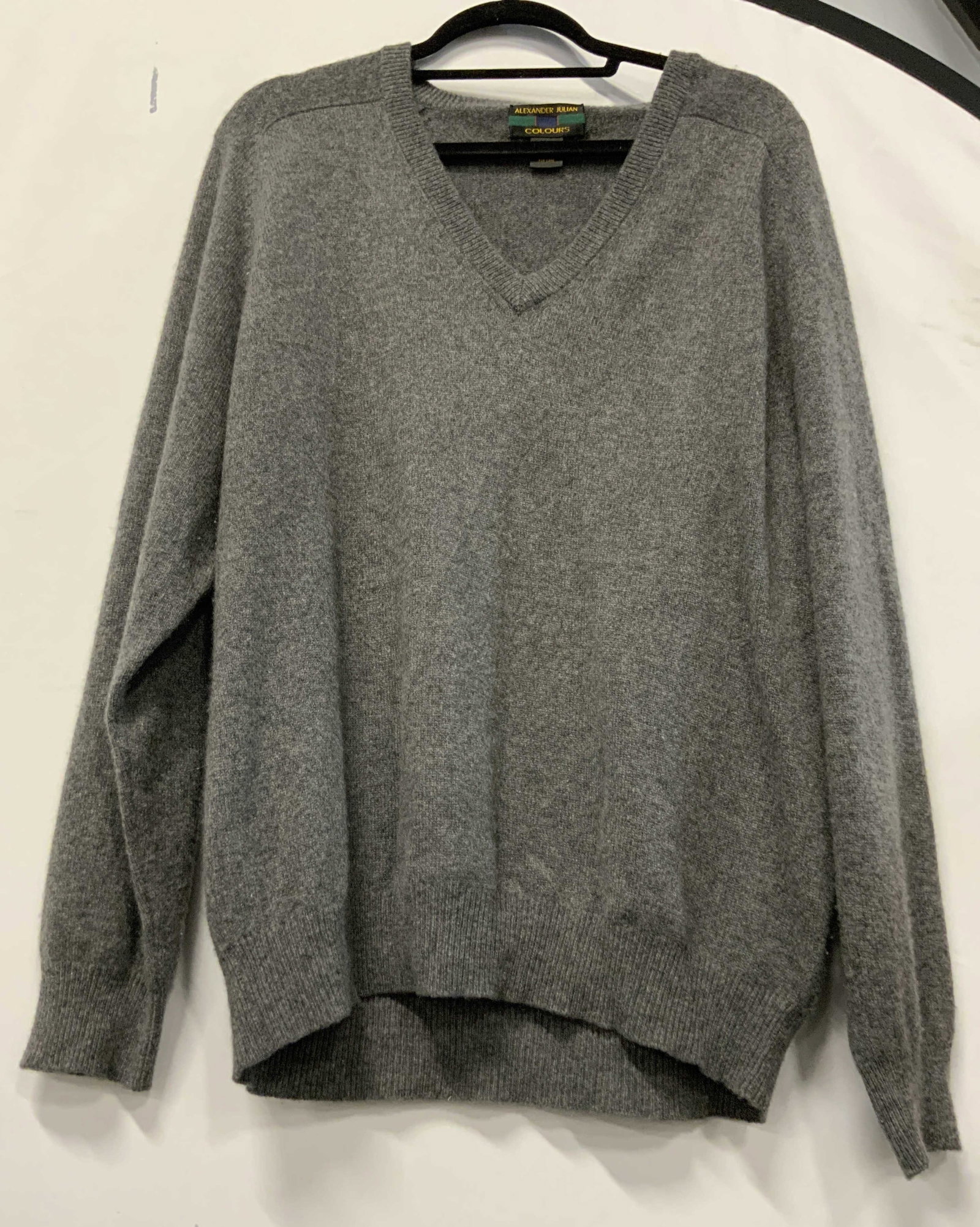 Alexander Julian cashmere sweater. (1 of 6)