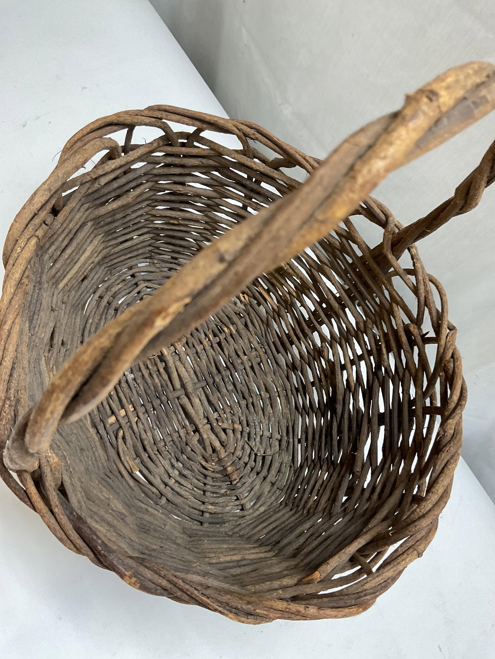 Vtg. Assorted Lt5 Woven Baskets - 7