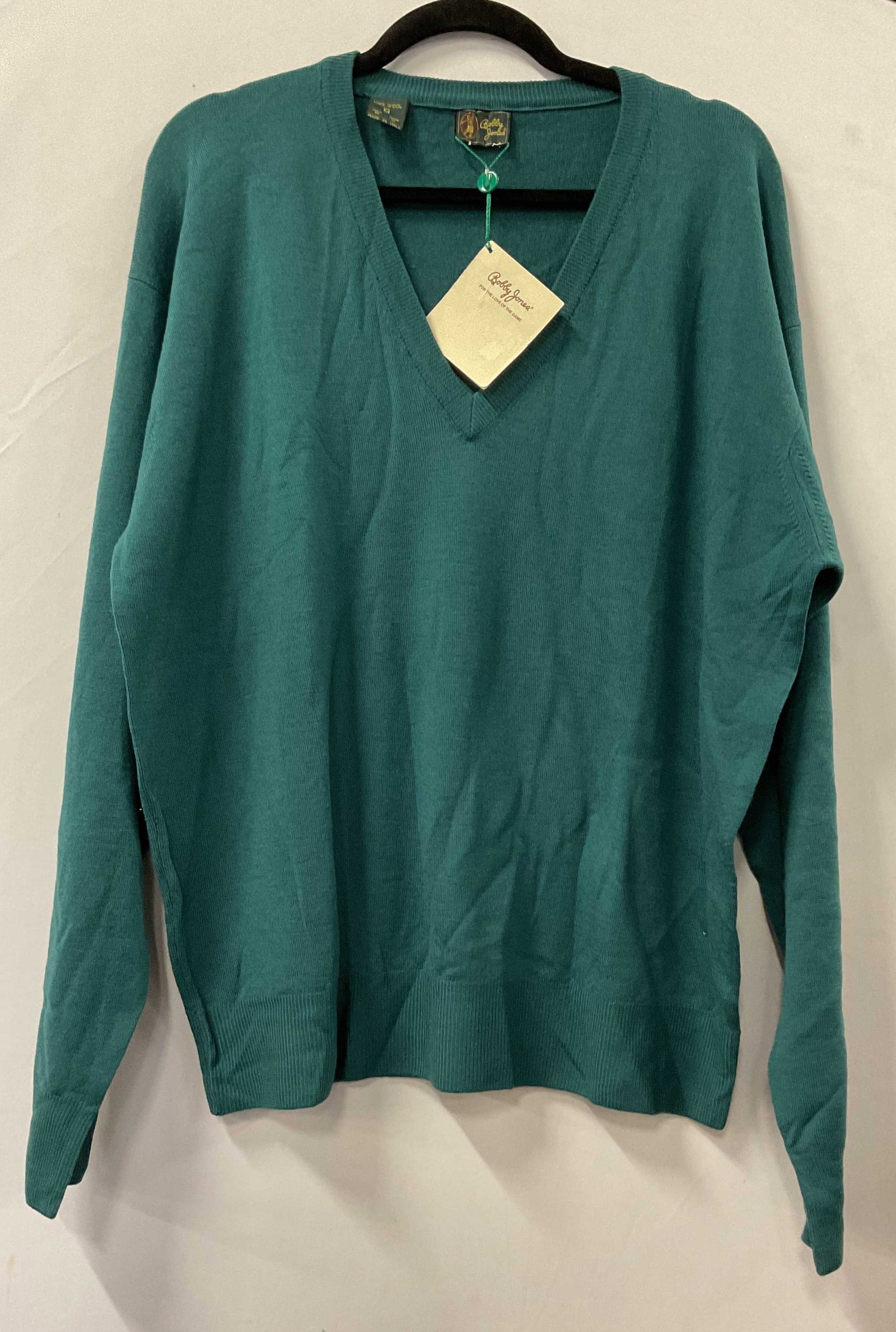 Bobby Jones Green Wool Sweater Italy NWT: Bobby Jones green wool sweater. New with tag. Made in Italy. 100% wool. Size M. Good condition. Sweater, Bobby Jones, wearables, clothing, outerwear, fashion. 4H