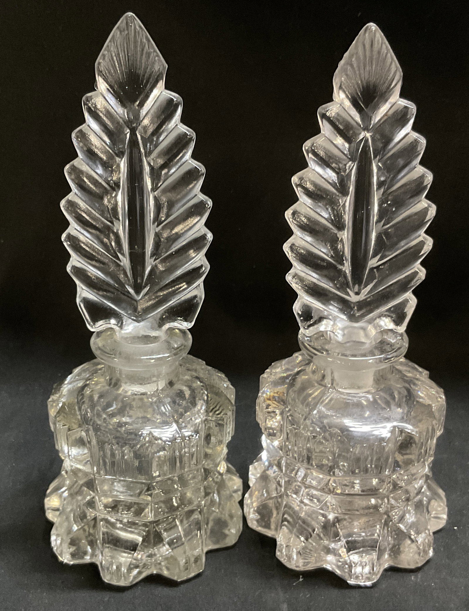 Lt2VTG Glass Perfume Bottles Feather Stopper (1 of 6)