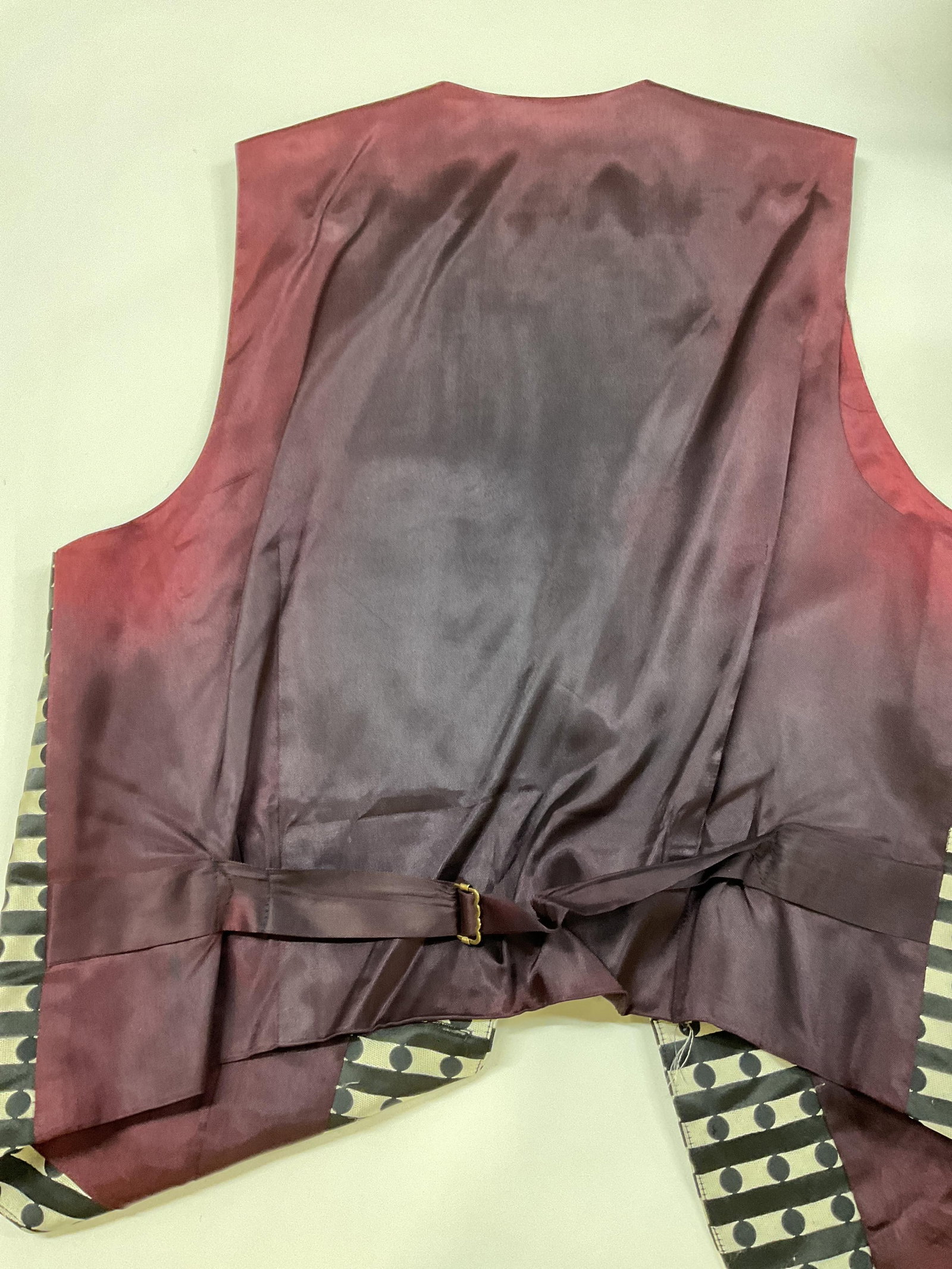 Patterned vest - 8