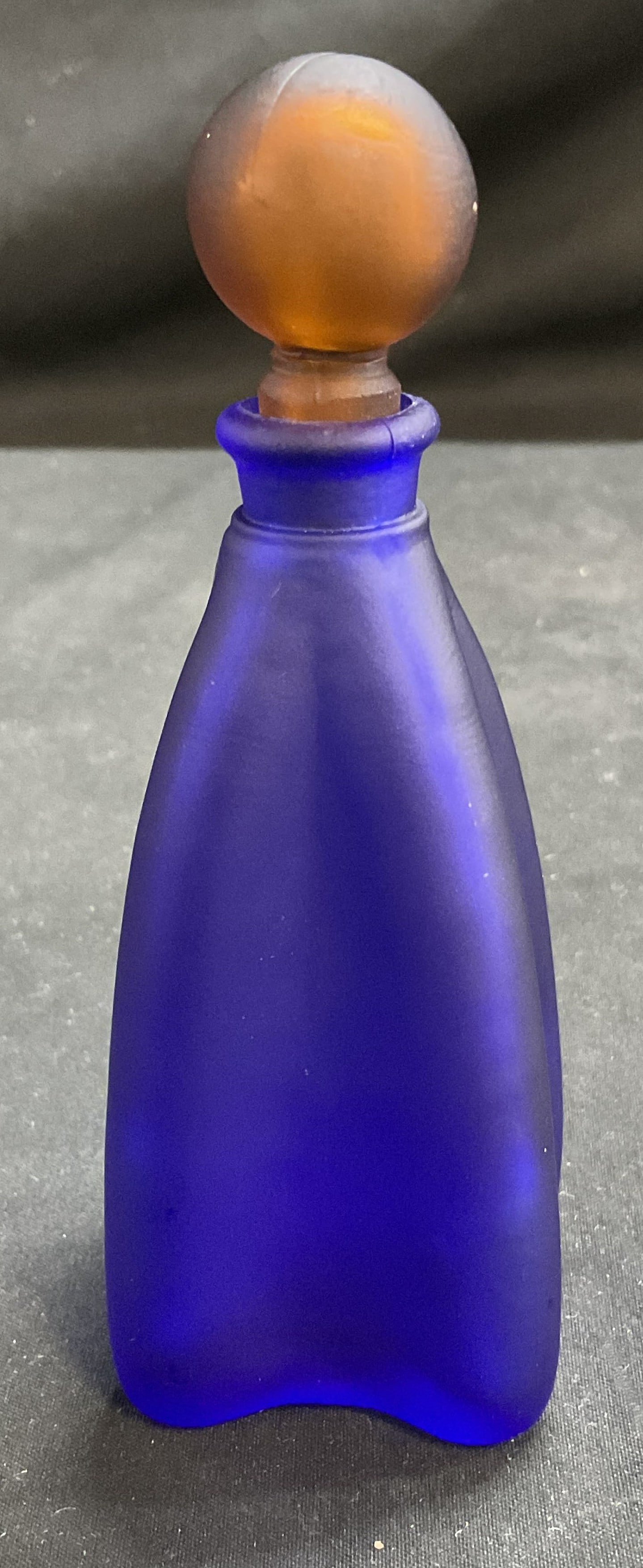 VTG Glass Act Studio Frosted Glass Perfume Bottle (1 of 6)