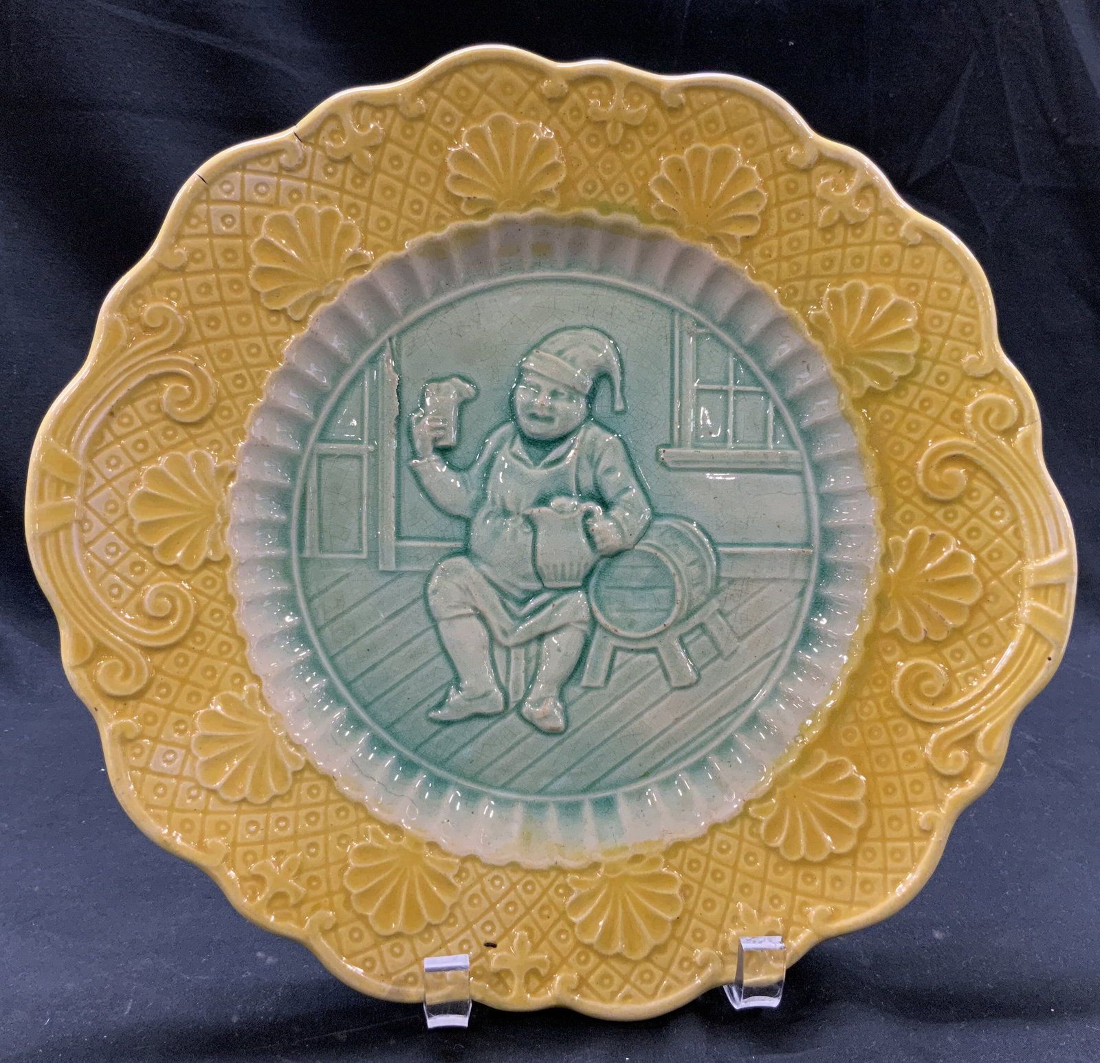 Antq Majolica Toby Man Tavern Scene Beer Plate (1 of 5)