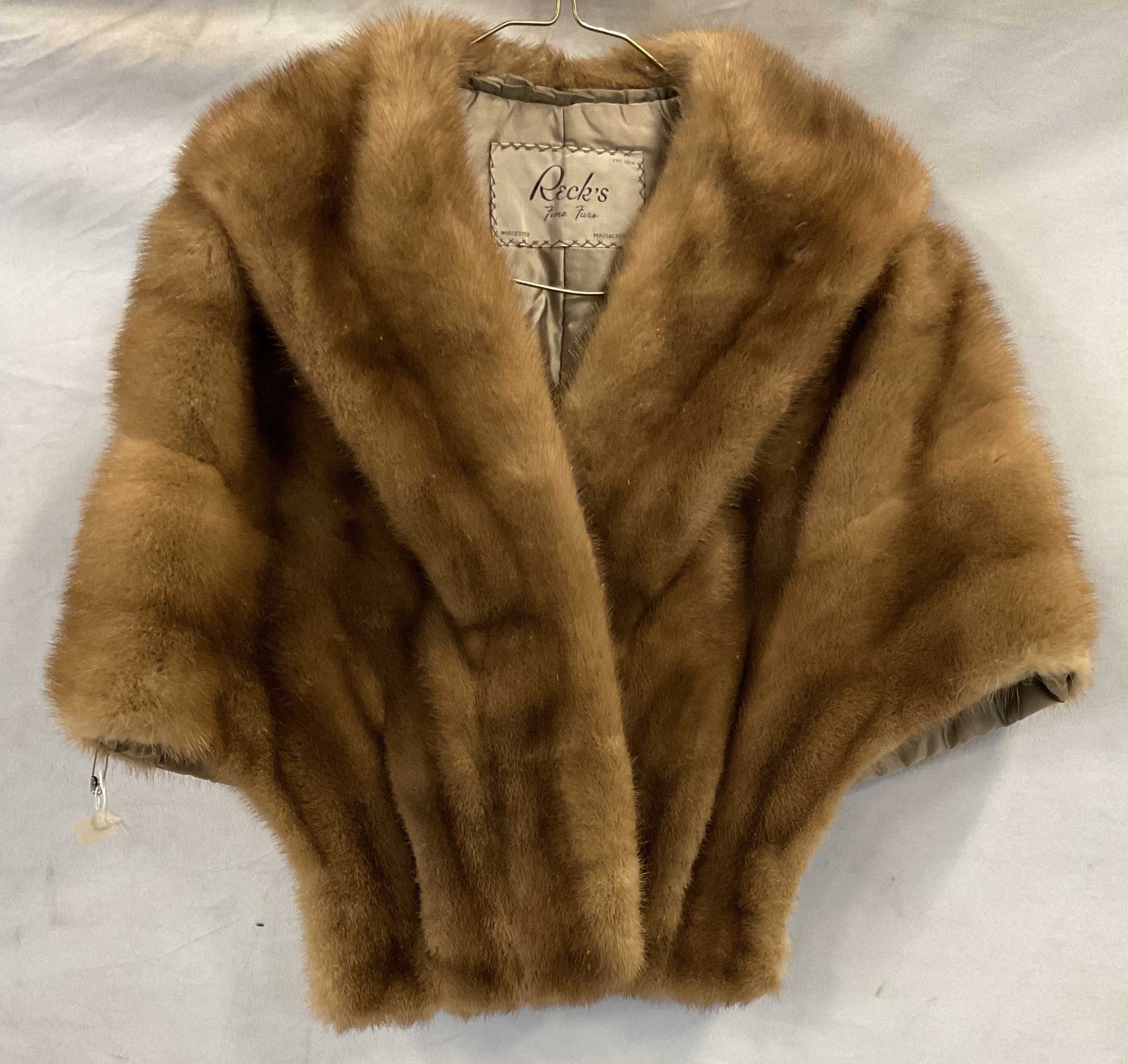 Recks Fine Furs Mink Shawl (1 of 6)
