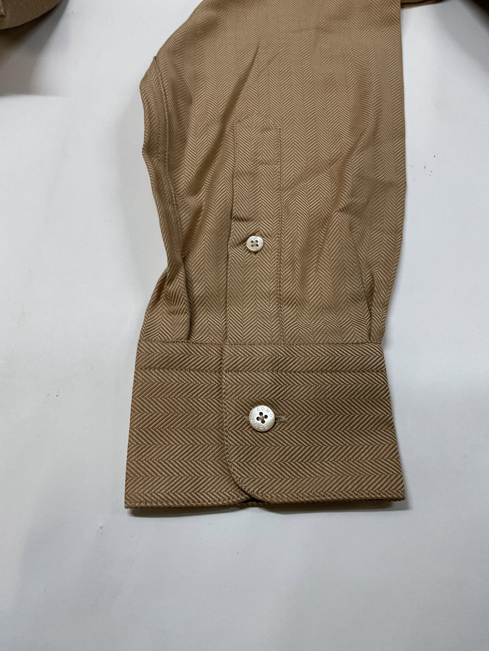 Como herringbone button down shirt NWT - 6