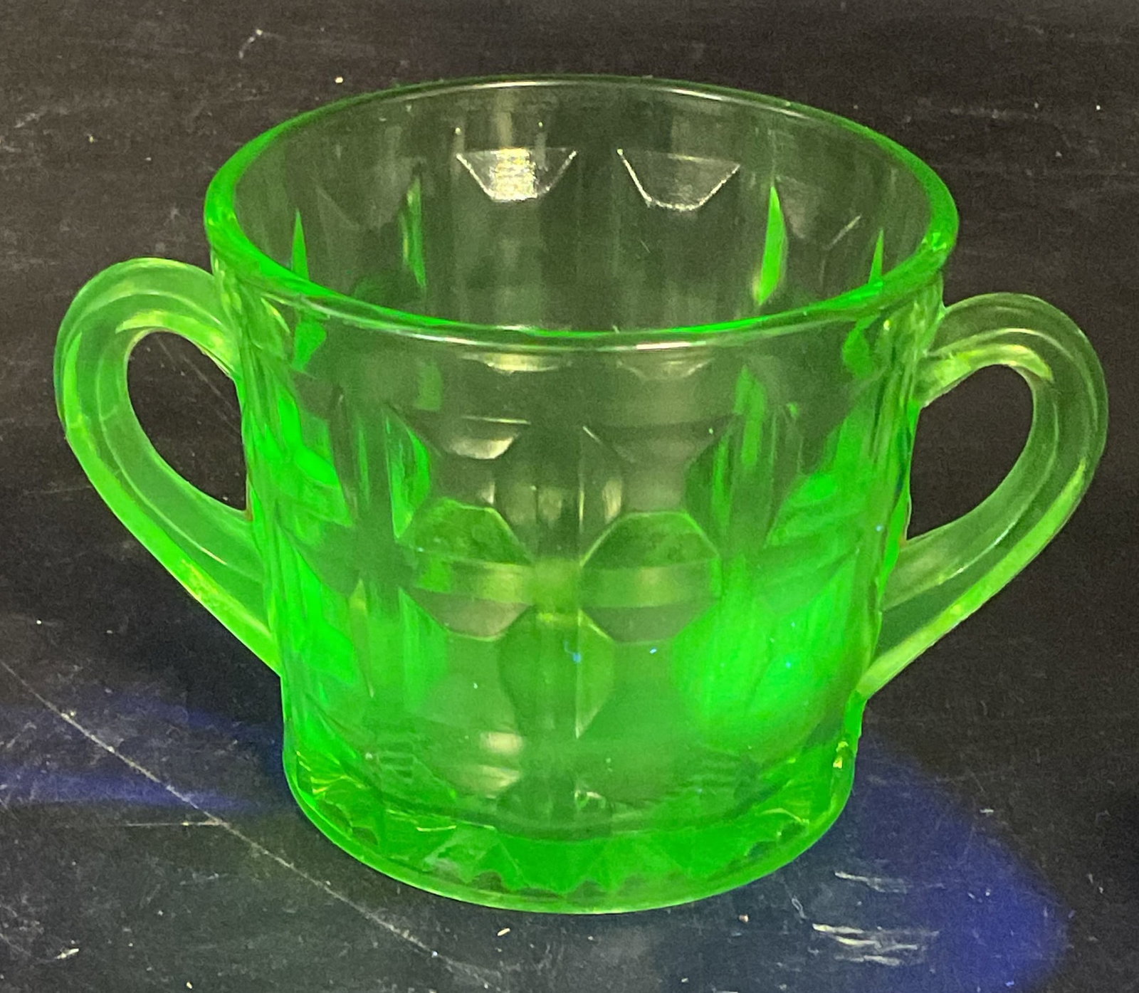 Vintage Uranium Glass Sugar Bowl (1 of 6)