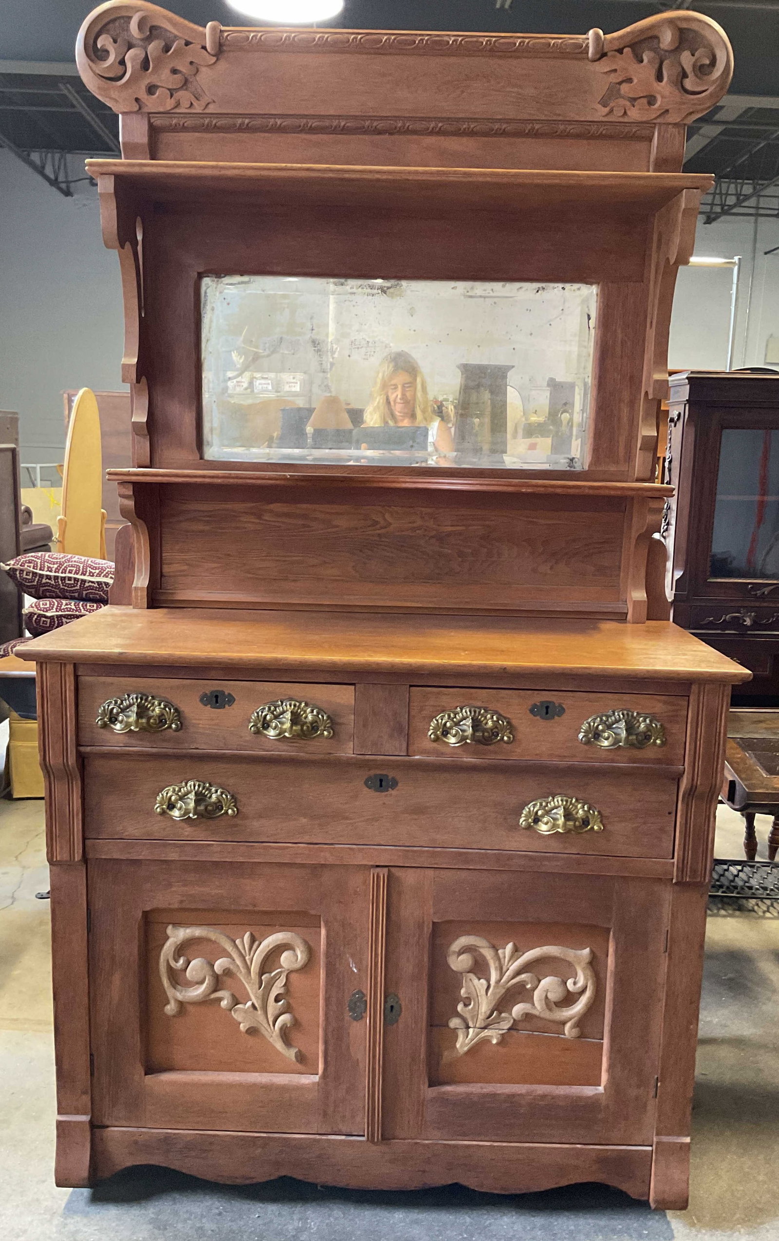 American Victorian Antq Oak Sideboard (1 of 14)