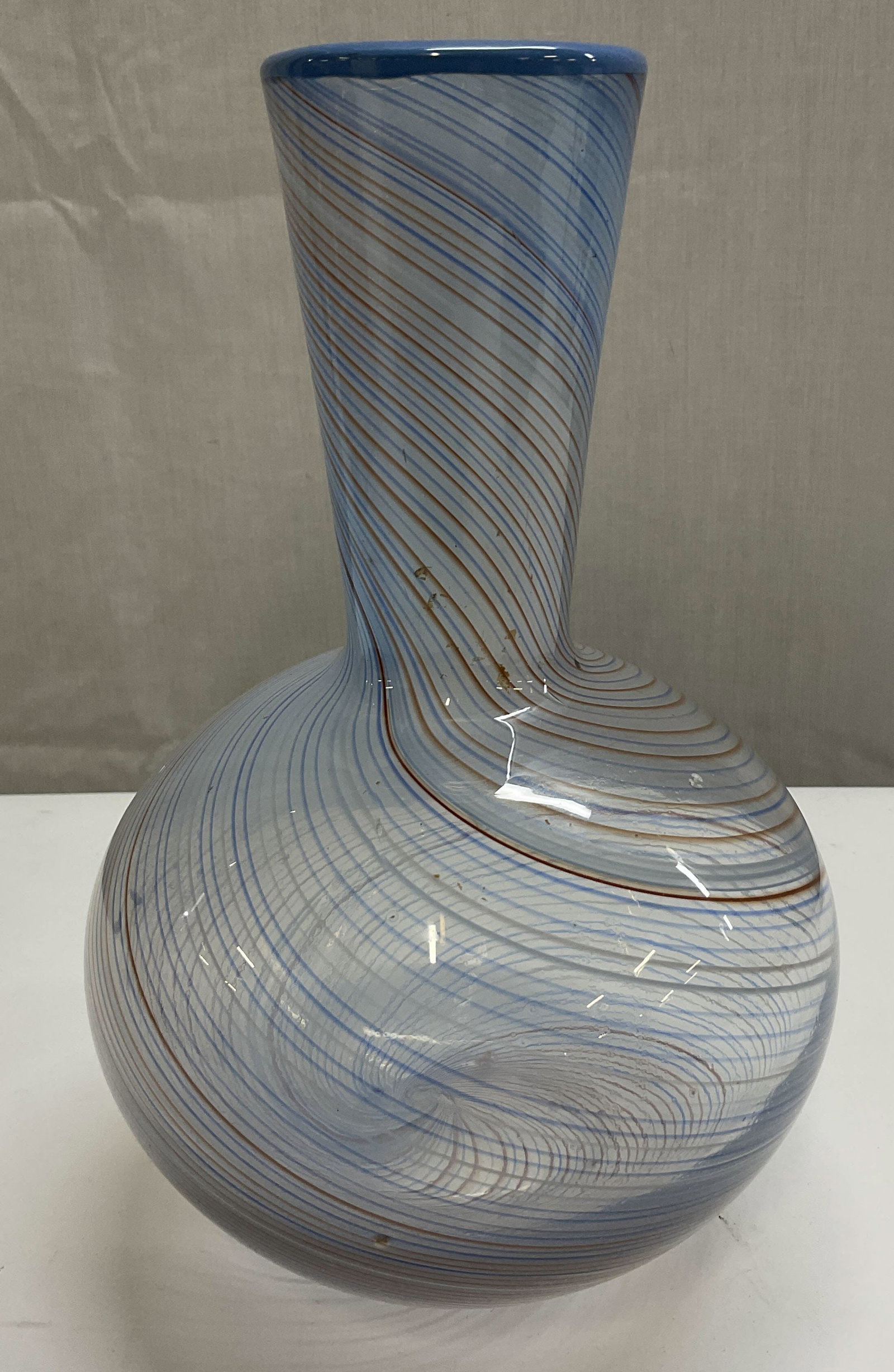 VTG Blue & Orange Spiraled Art Glass Bud Vase (1 of 6)