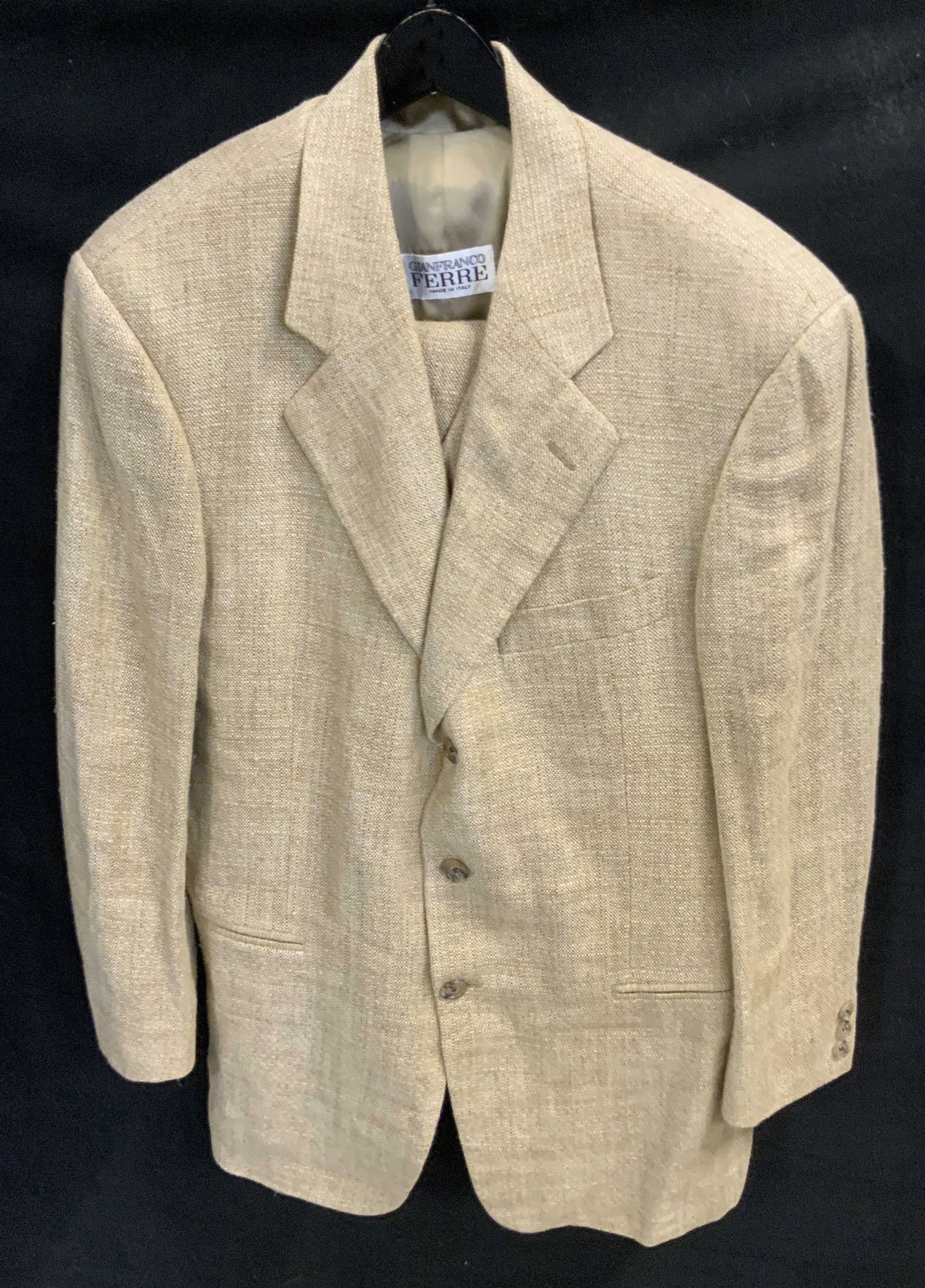 Gianfranco Ferre 3 piece linen suit made in Italy (1 of 8)