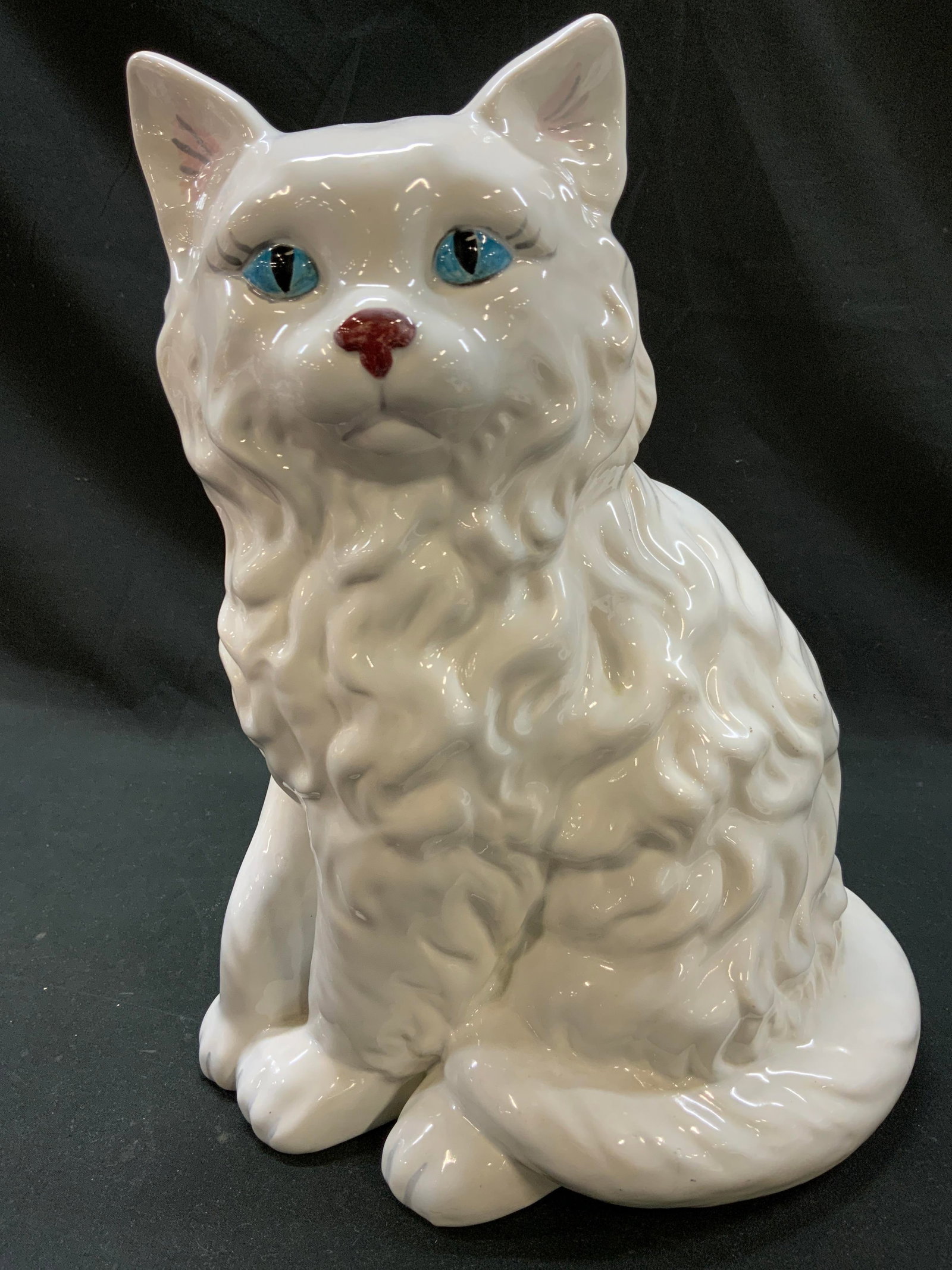 Vtg c.1970s White Cat Ceramic Statue (1 of 7)