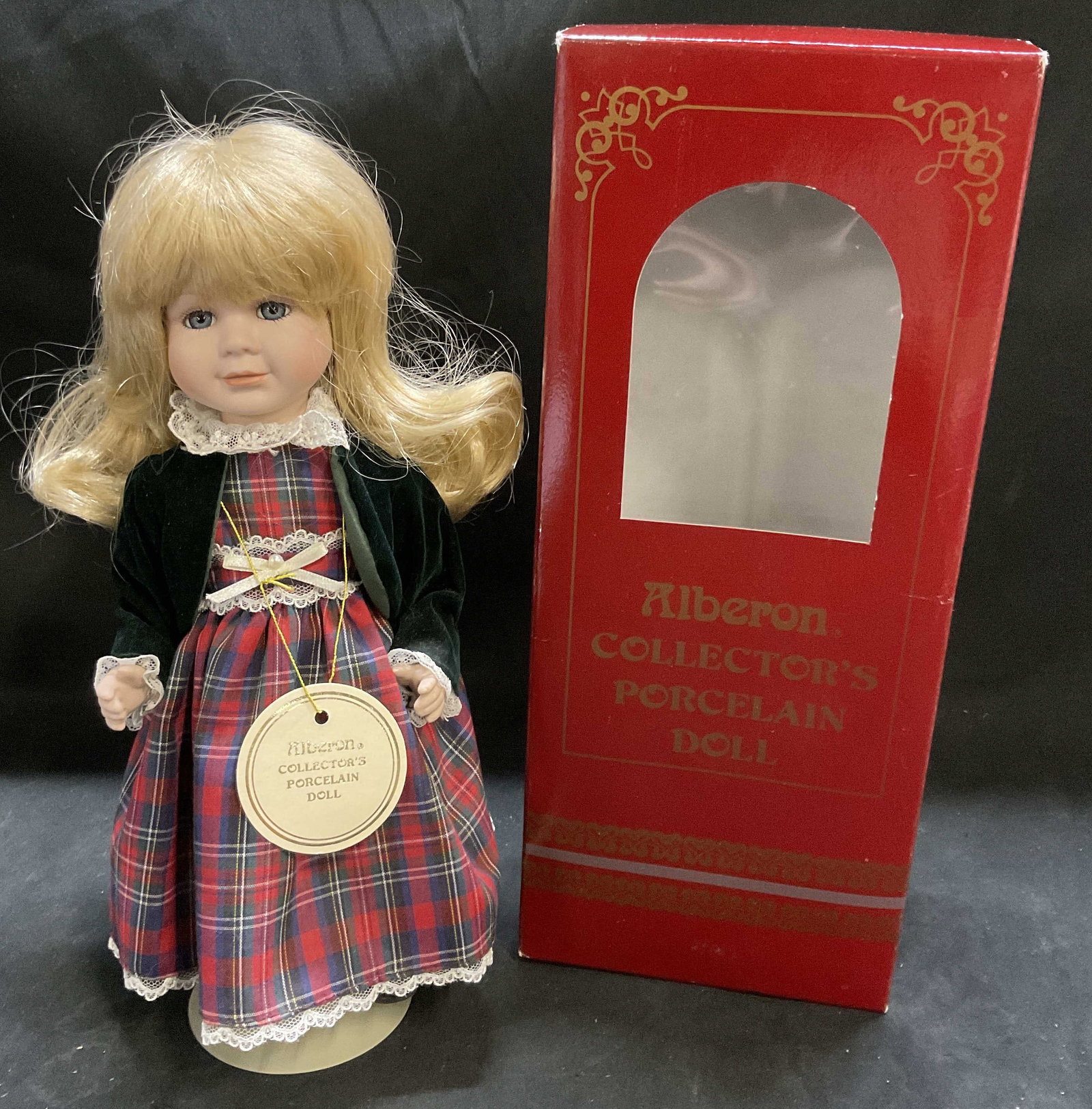 VTG Alberon Collectors Porcelain Bonnie Doll (1 of 8)
