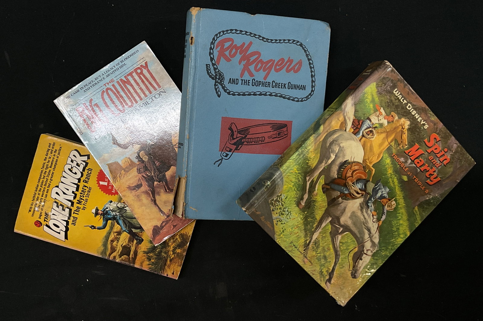 Vtg. 1930s-50s Lt4 Western Pulp Novels (1 of 15)