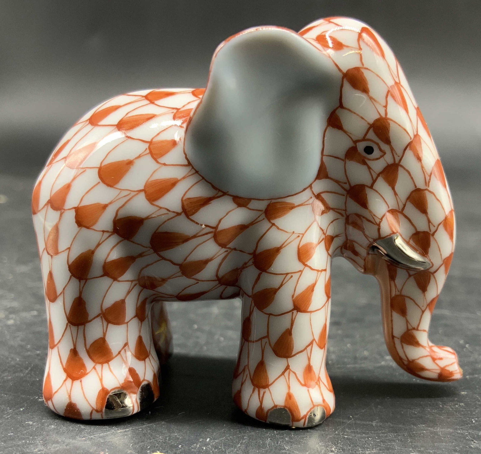 Asprey mini Fishnet Porcelain Elephant (1 of 7)