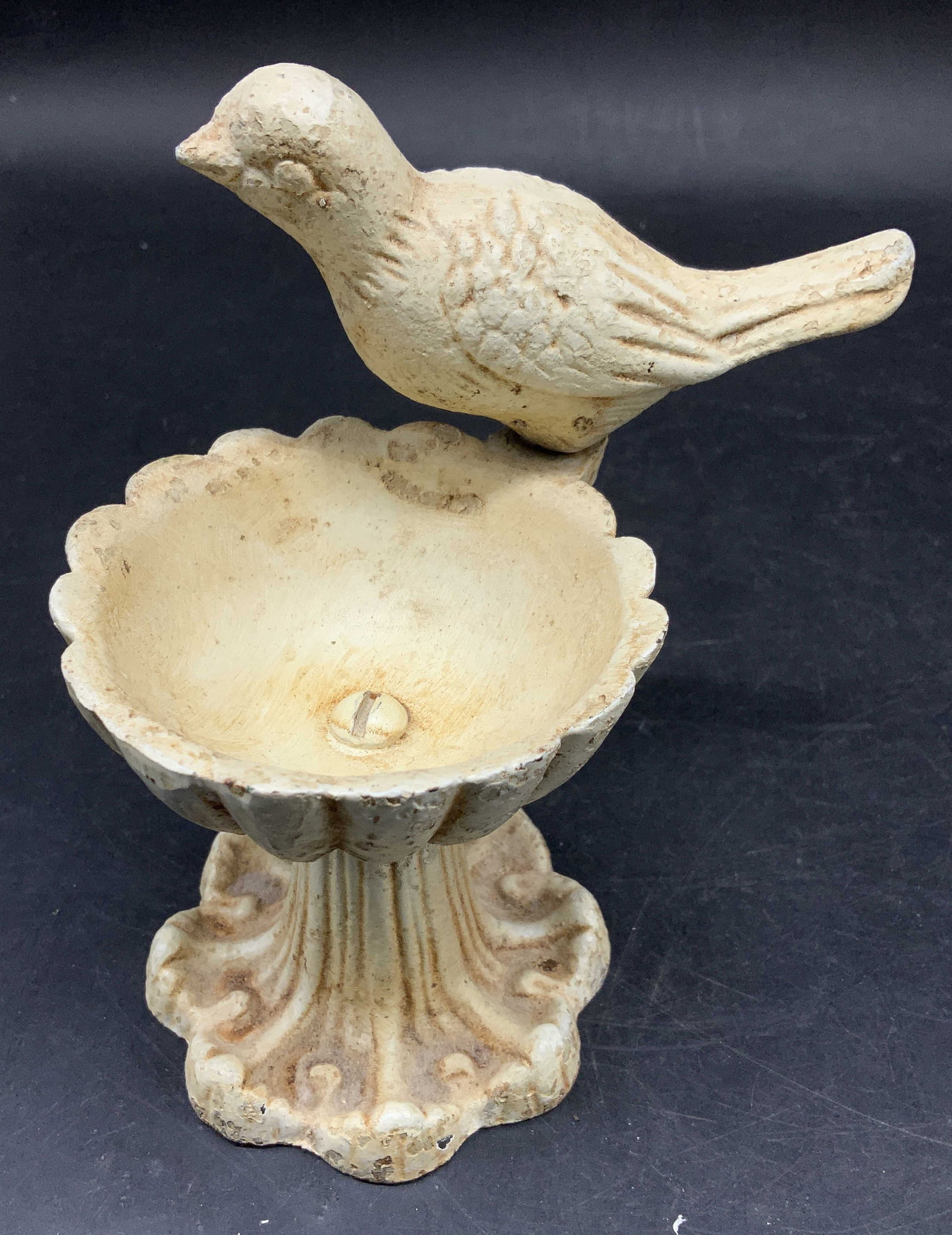 Vntg Cast Iron Bird Bath w Bird Mini (1 of 12)