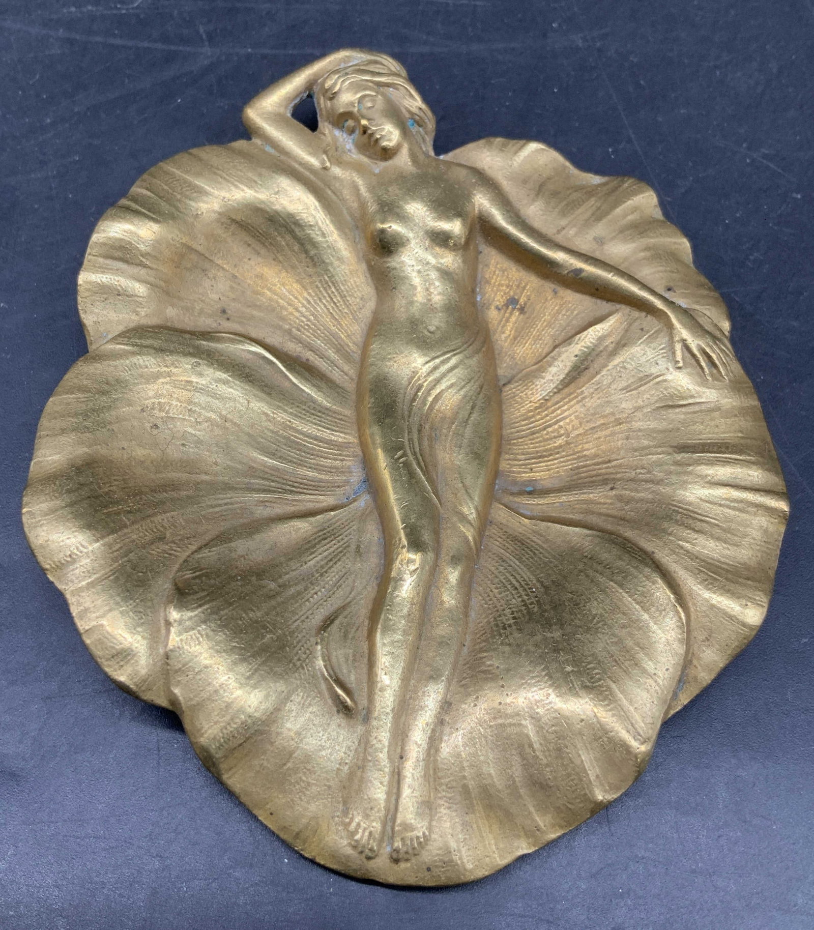 Signed Vntg Art Nouveau gilt Bronze Figural Dish (1 of 11)