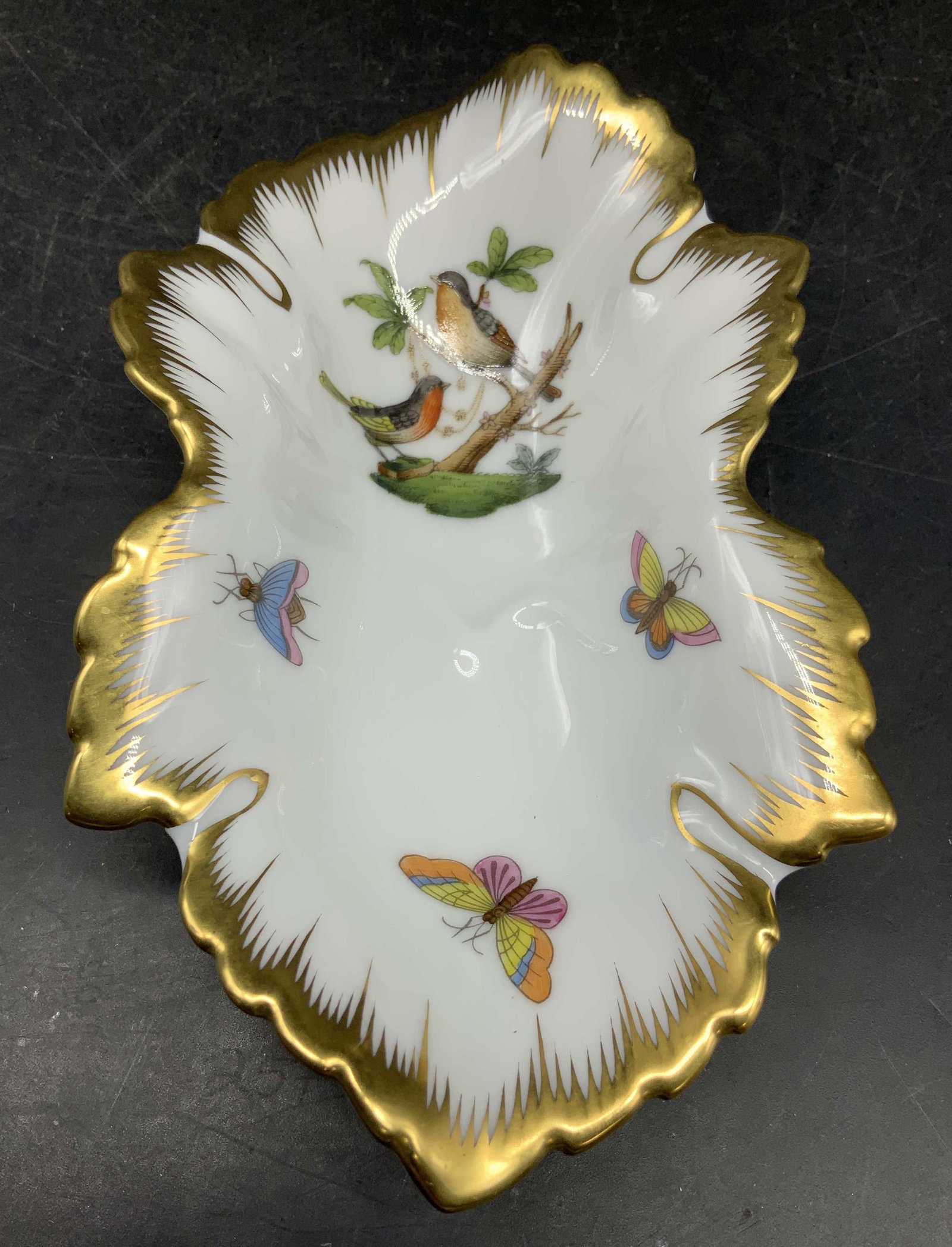 HEREND Hand Painted Porc Butterfly Nut Dish (1 of 9)