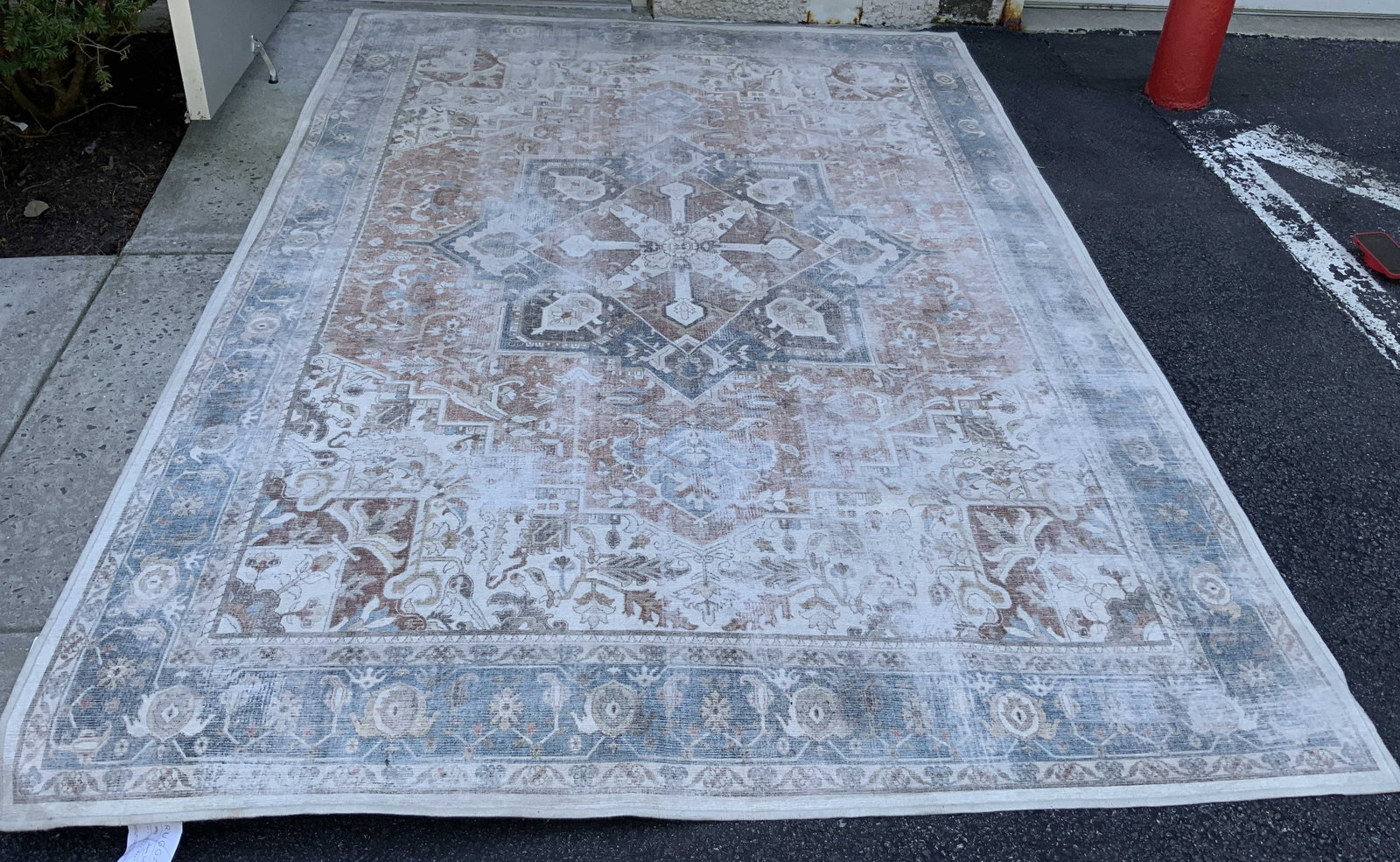 Ruggable Washable Carpet Pale Geometric: Ruggable washable carpet, tag attached, pale geometric design measures 74 inches by 108 inches