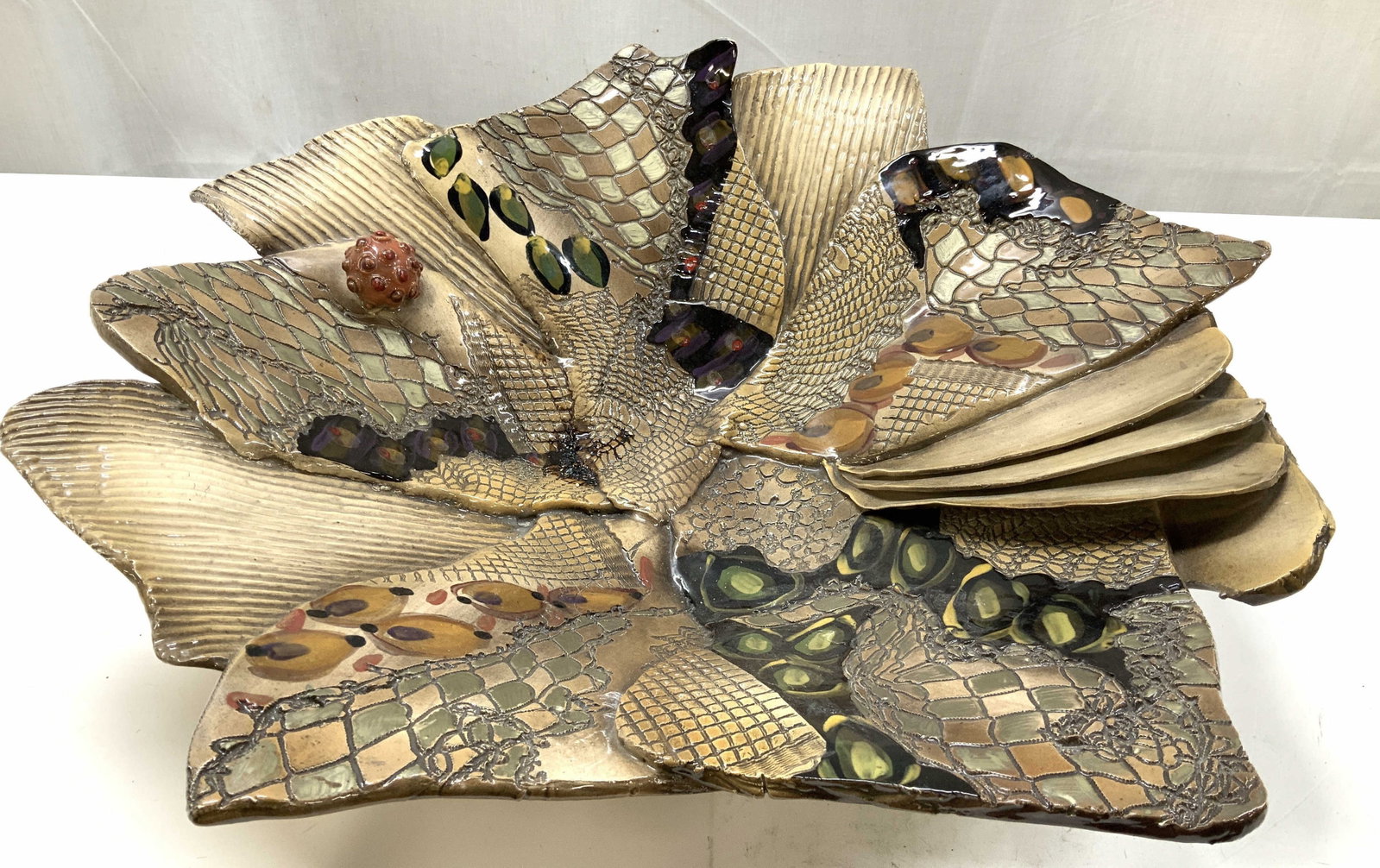 Sgnd Gail Markiewicz Art Pottery Sculpture