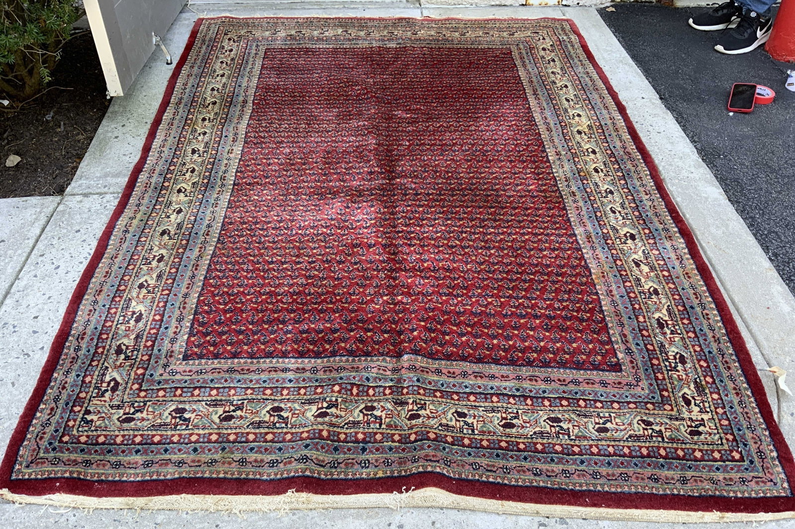 Red Persian SAROUK Mir Rug