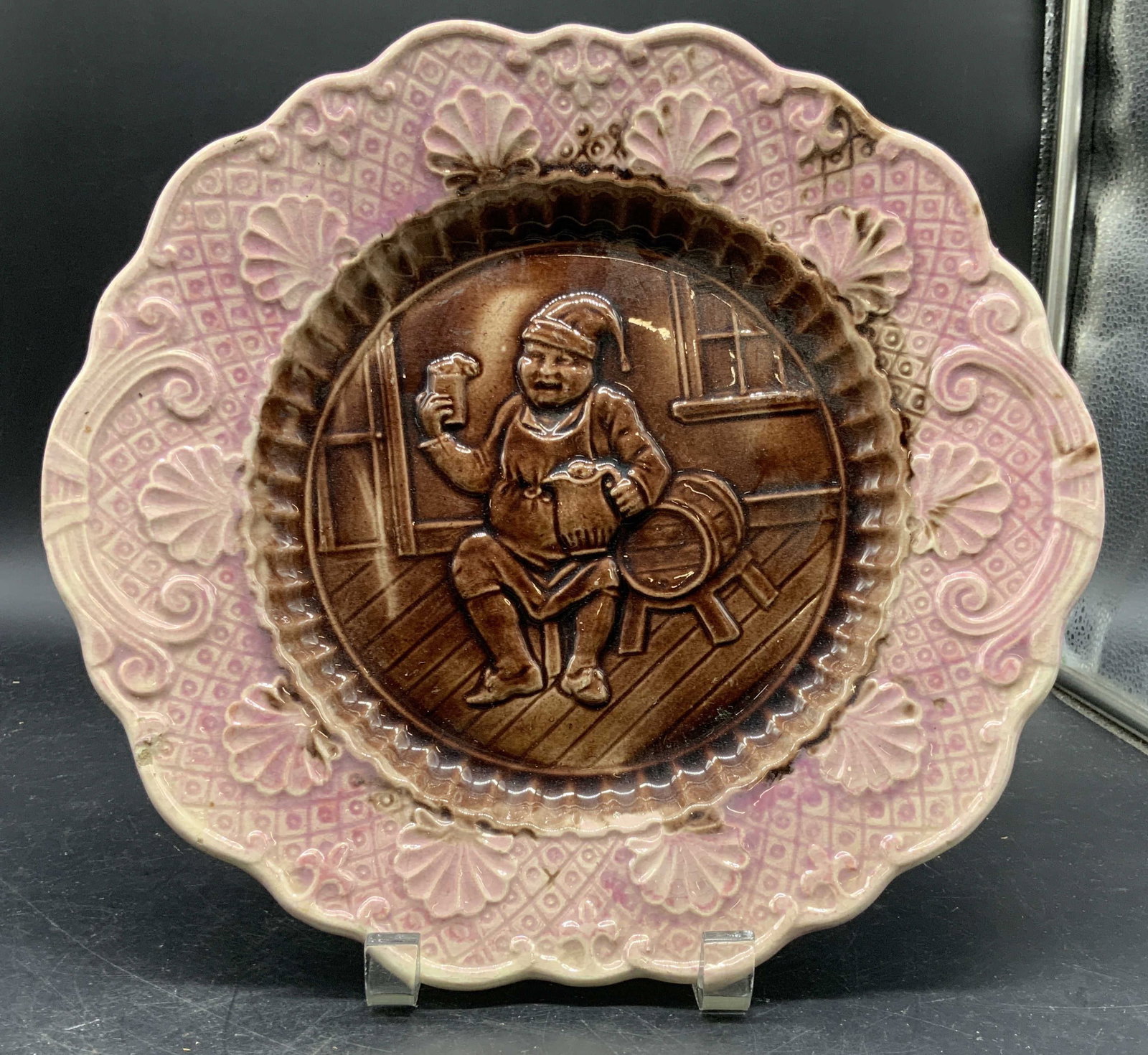 Antique Majolica Plate Raised scene Man w Beer (1 of 8)