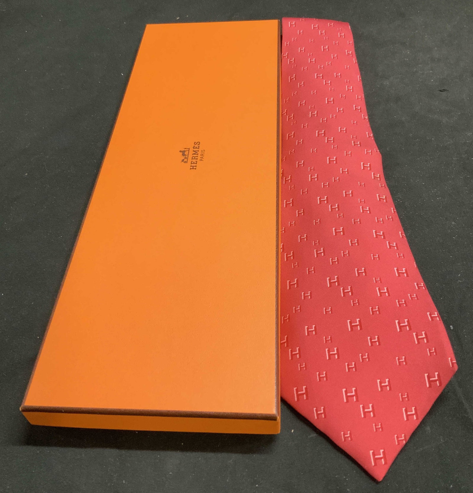 HERMES France Silk Tie w Original Box (1 of 10)