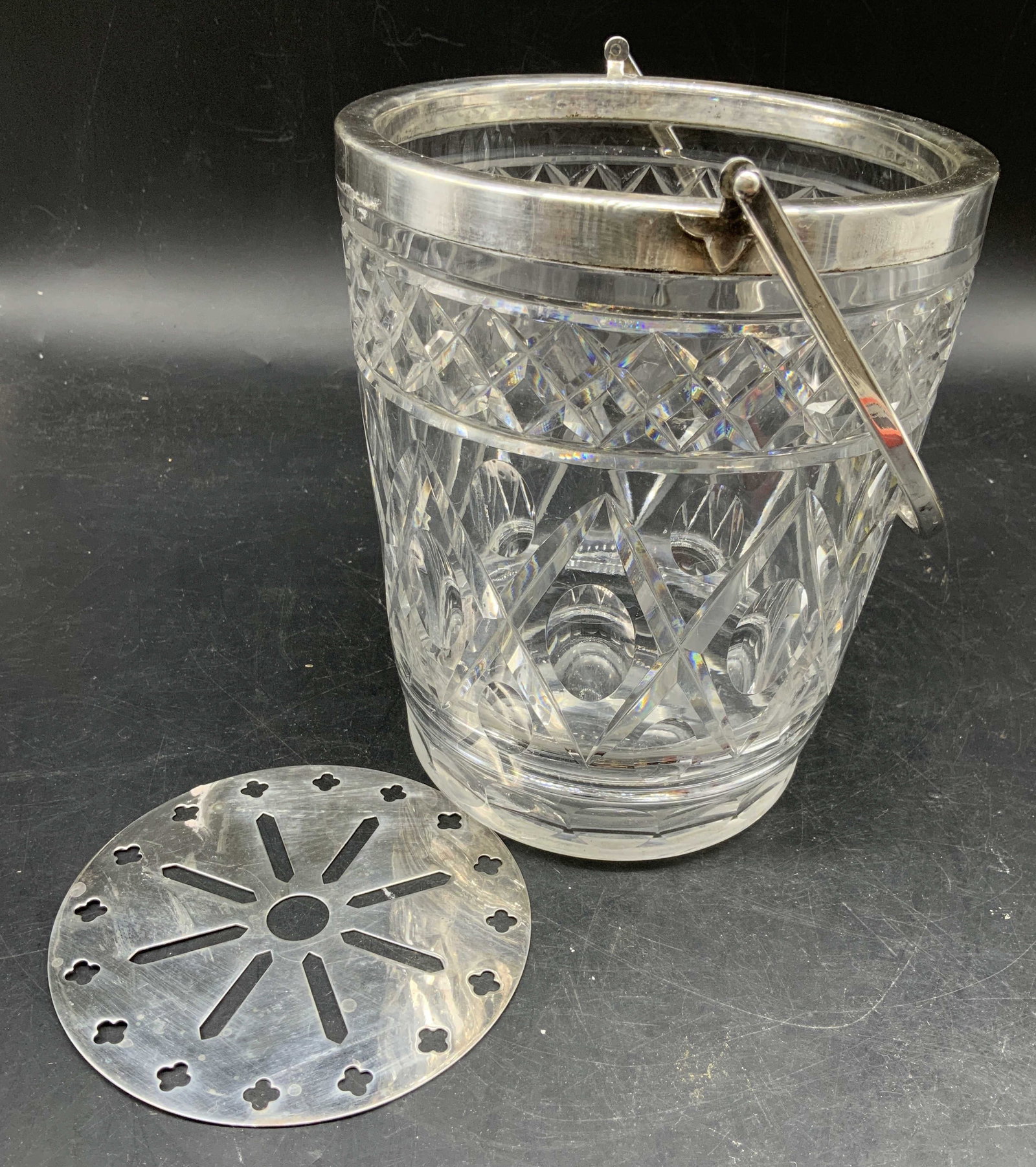 Cut Crystal Silver Pl Ice Bucket: Heavy cut crystal ice bucket, with silver plate rim, silver plate handle and silver plate insert ice Cather, bar accessory, cocktail party barware, measures Handley down ht app 8 inches, diameter app 