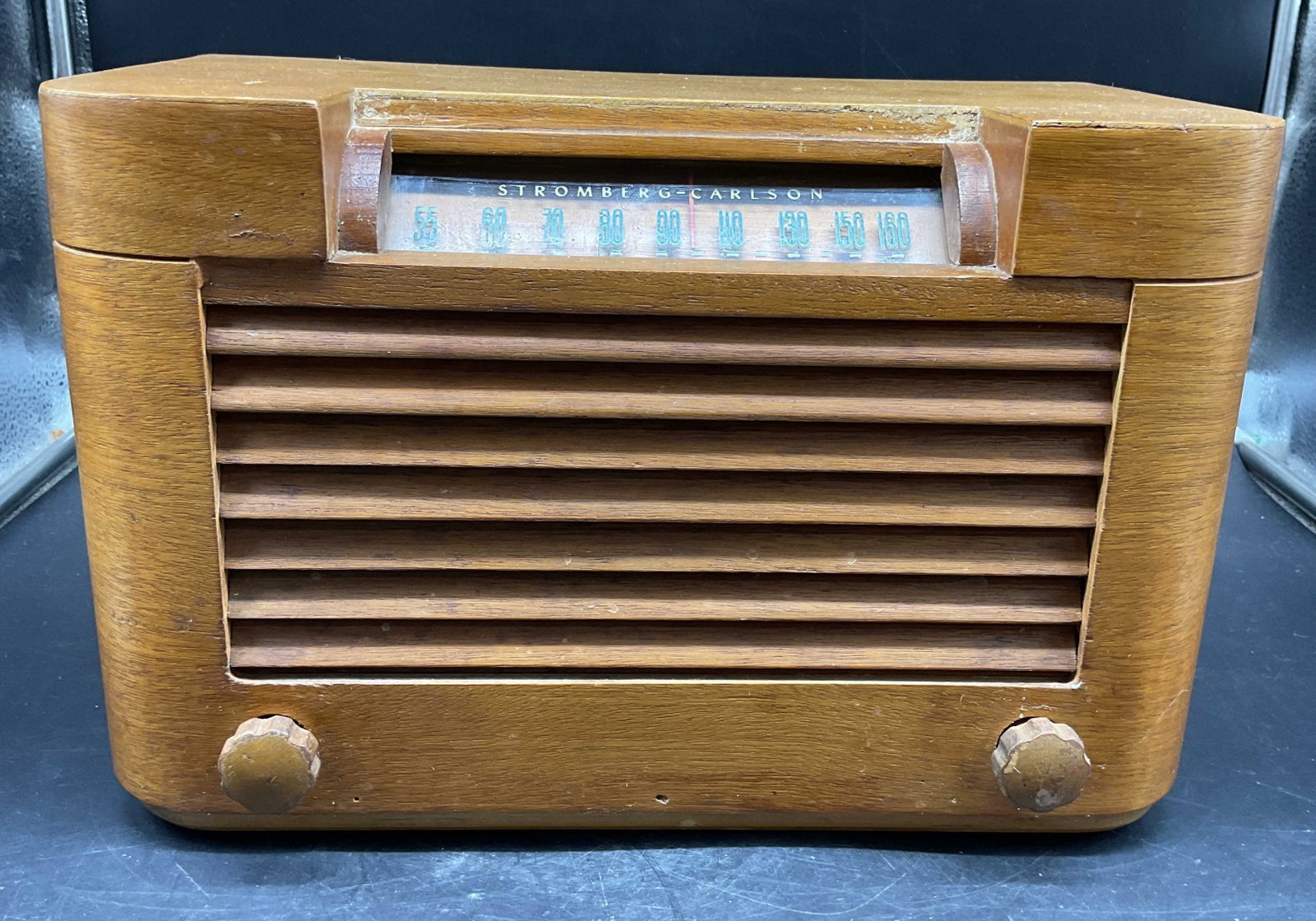 1946 Vntg Hoffman A300 Tube Radio (1 of 10)