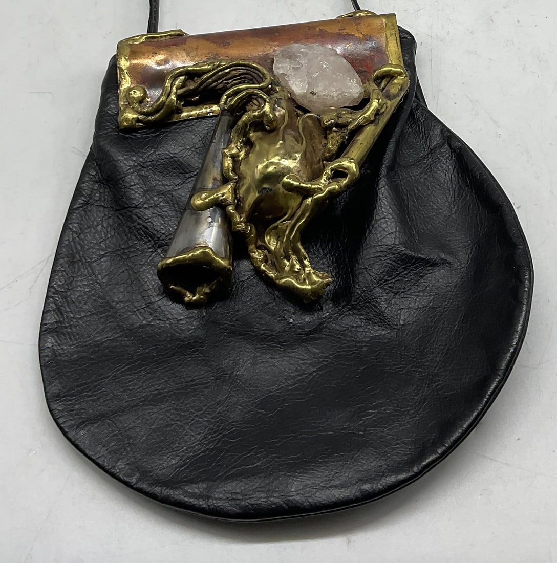 70s SGND Copa Collect Ernande Purse BRAZ MEX: Vintage Circa 1970s Signed Copa Collection Crossbody Purse. Metal Art Designed by Artisan Carvalhu Rio Ernande in Brazil. Leather Pouch Made in Mexico. Pouch with Oversized Molten Brutalist Brass Fixt