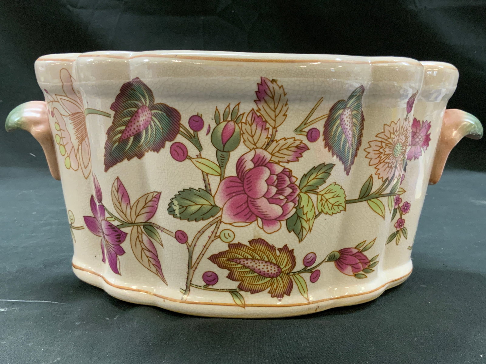 Vtg Nantucket Home Porcelain Peony Basin: Vintage painted Chinese porcelain cachepot/planter basin distributed by Nantucket Home crafted with lobed multi sided form decorated with pink peonies, chrysanthemums, and green pattern foliage. Two i