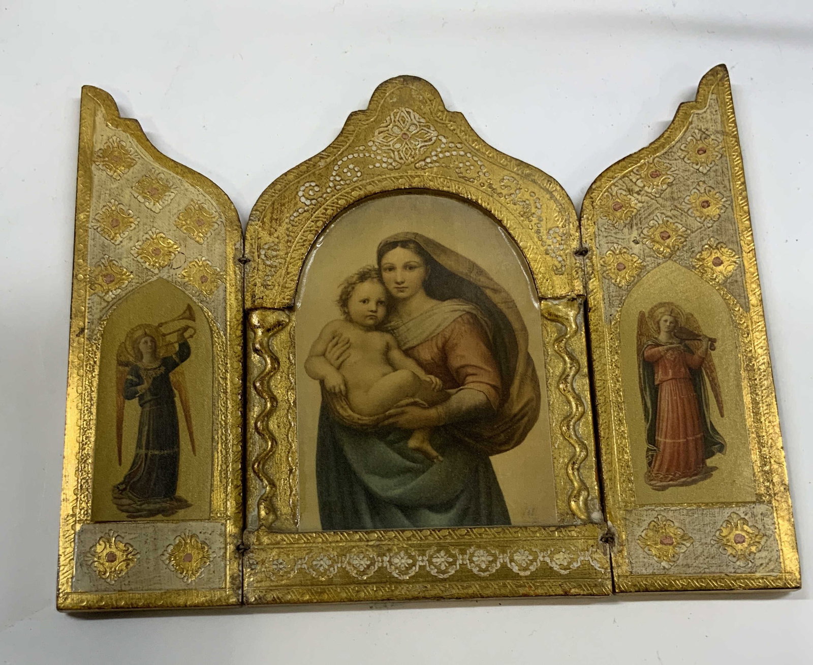 Vntg Florentine Italian wood triptych (1 of 7)