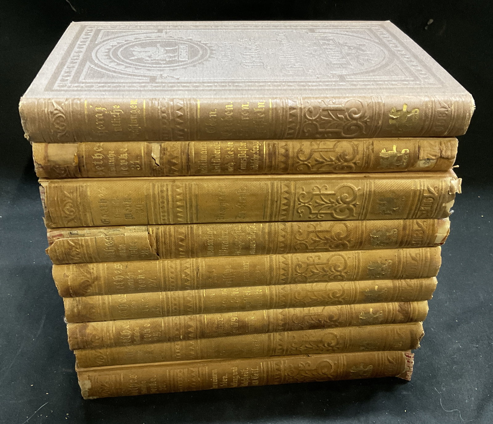 Lt9 ANTQ World Literature Books GERMANY (1 of 11)