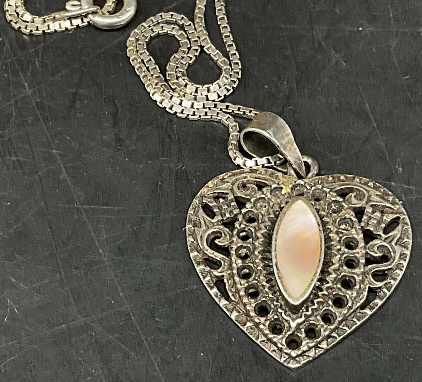 VTG STERLING SILVER Mother-Of-Pearl Heart Necklace (1 of 6)