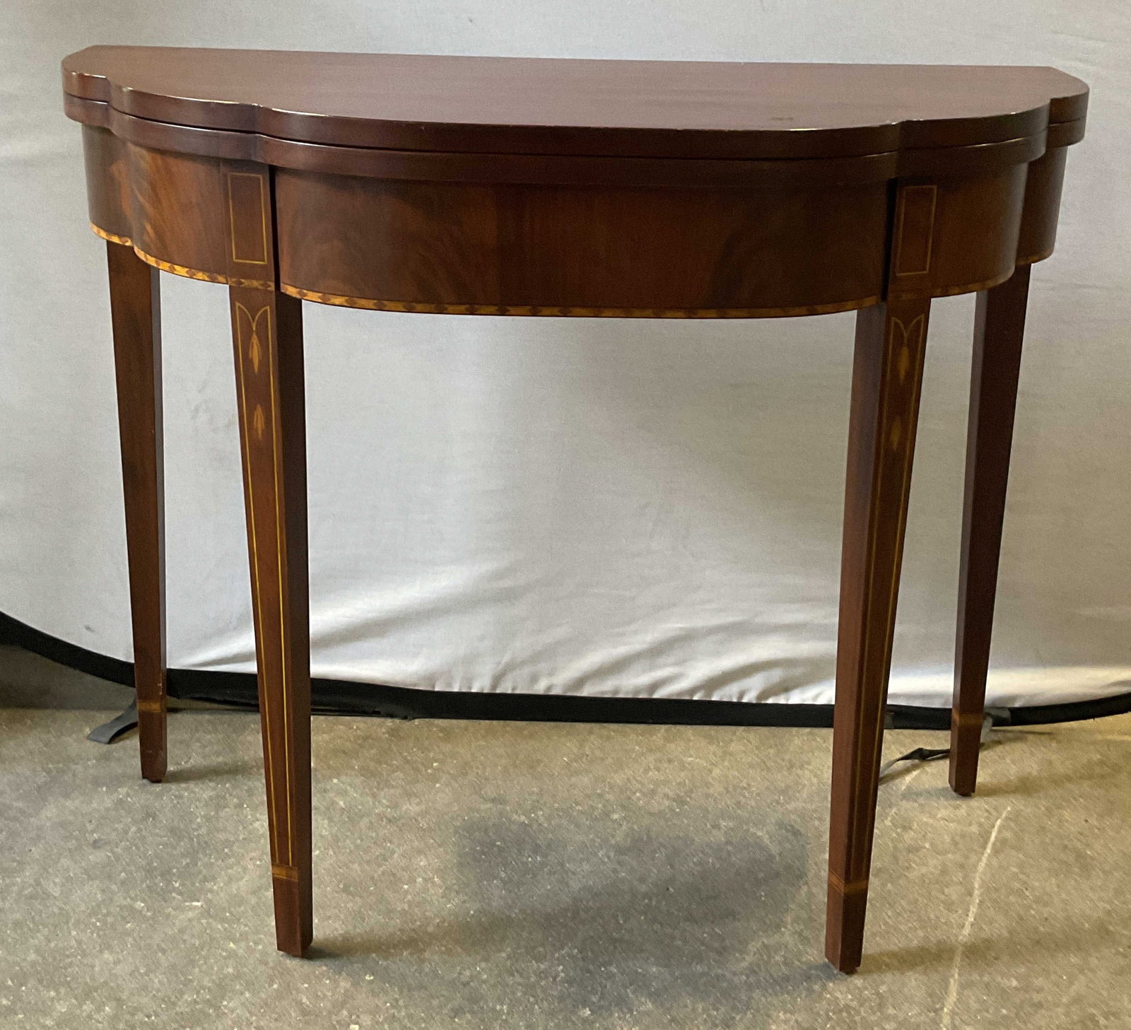 Henkel Harris Federal Style Wooden Flip Top Table (1 of 16)