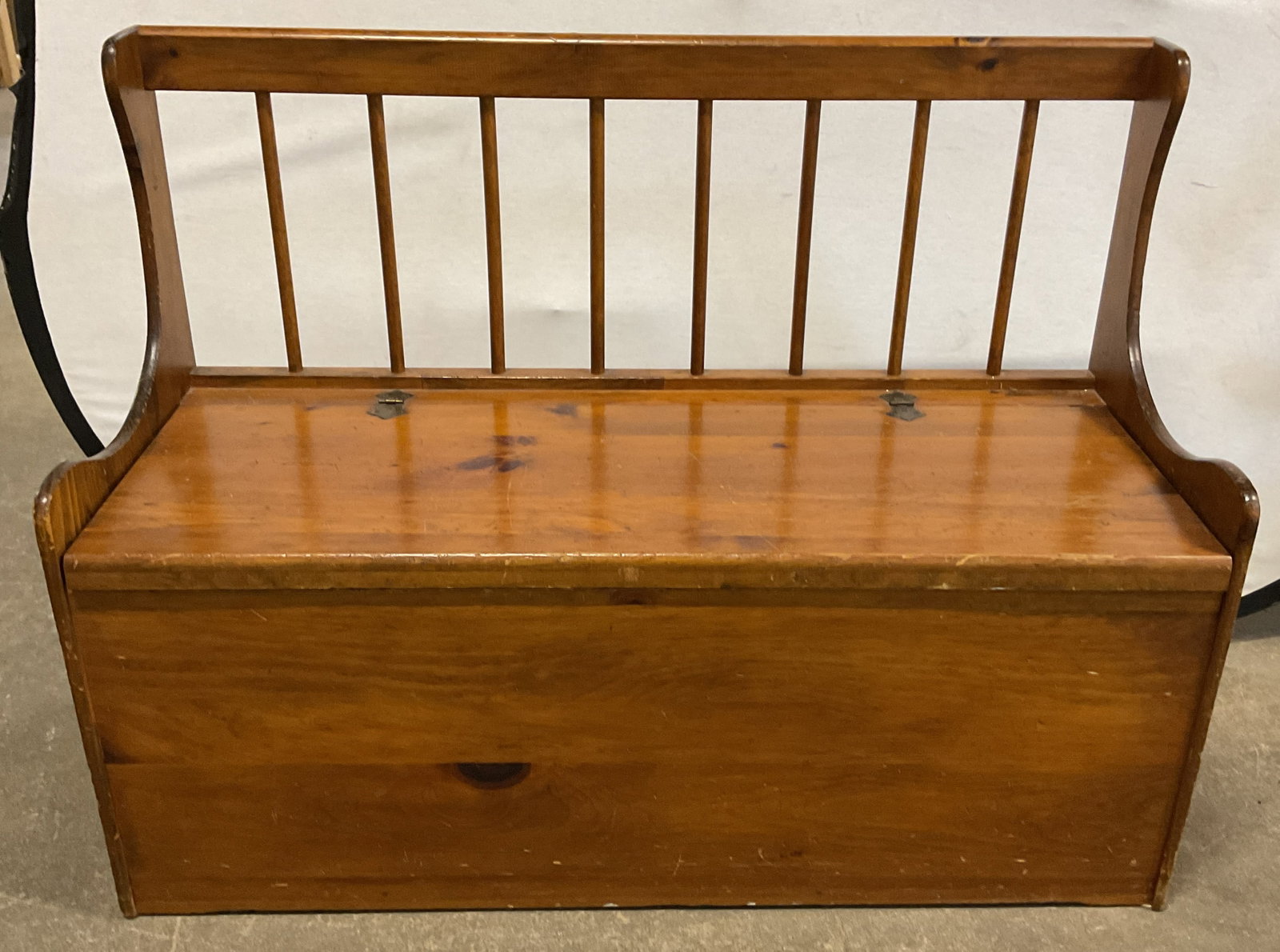 Vintage Rustic American Wooden Storage Bench (1 of 10)