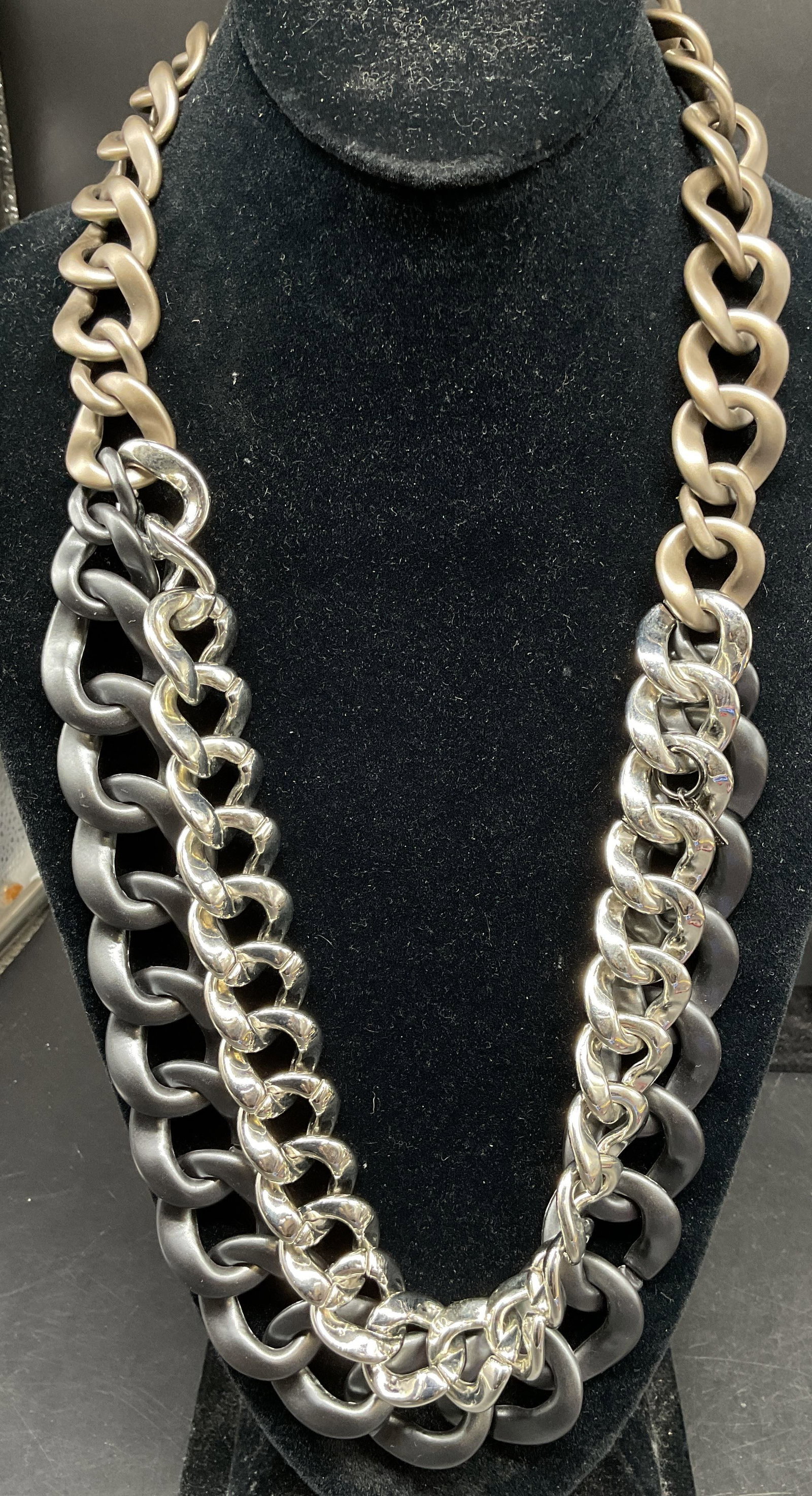Nine West Brand Chunky Necklace: Nine west chunky statement necklace with shiny and matte silver toned links and pewter toned links, composite, drop length measures app 14 inches