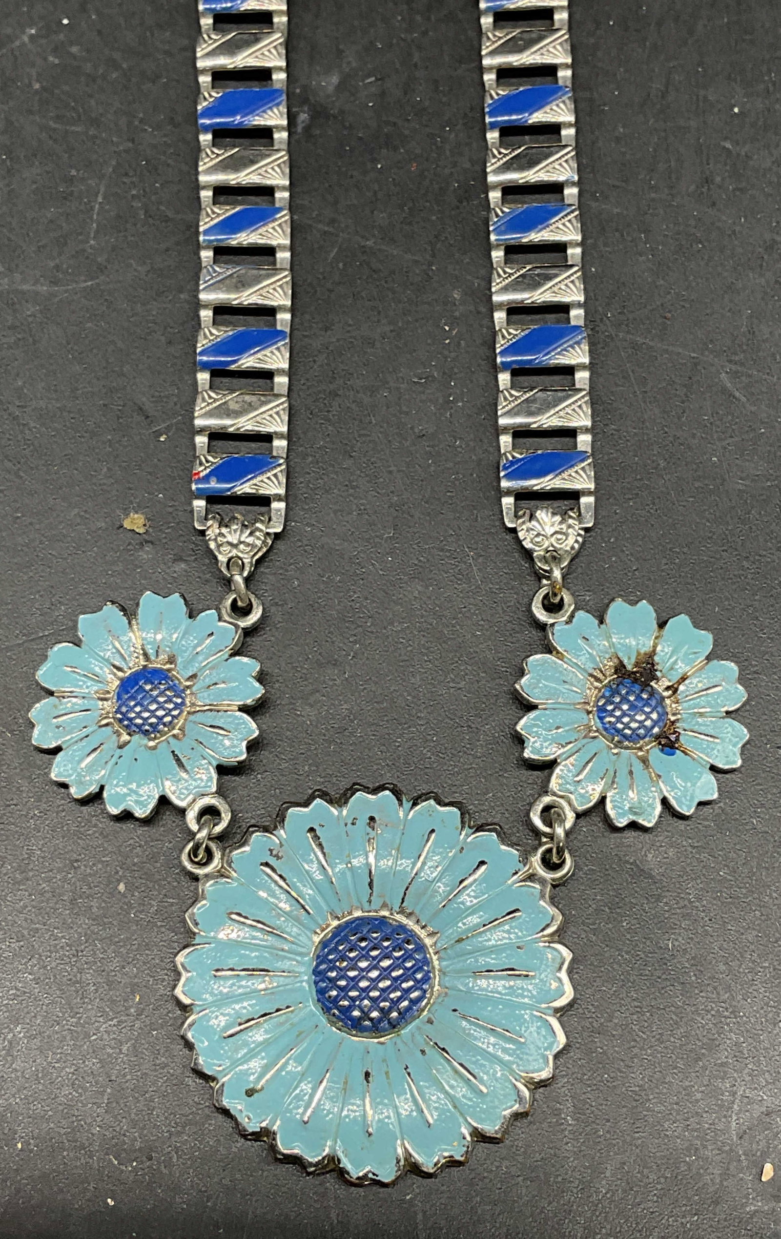 Vintage Silver Tone Blue Flower Necklace: Vintage silver tone blue enamel flower pendant necklace. Drop length 7 inches. Some scratching. Jewelry, estate jewelry, costume jewelry, cocktail jewelry, fashion jewelry, accessories, fashion