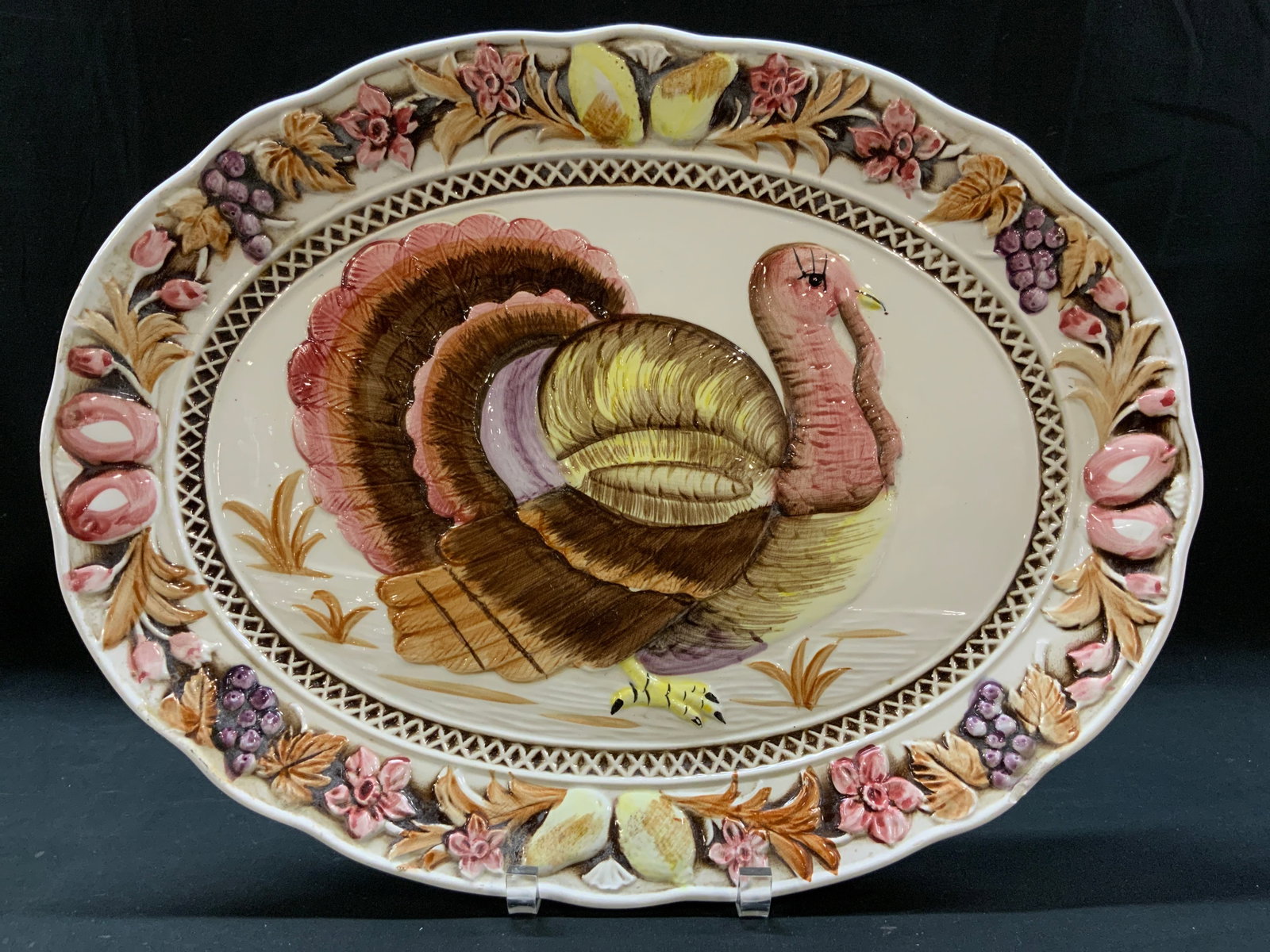 Vtg Hand Painted Ceramic Turkey Platter, JP: Vintage Hand painted ceramic Turkey platter. Made in Japan. Styled in oval shape with scalloped edge. Centerpiece features high relief, 3D embossed illustration of Tom Turkey in shades of brown, tan