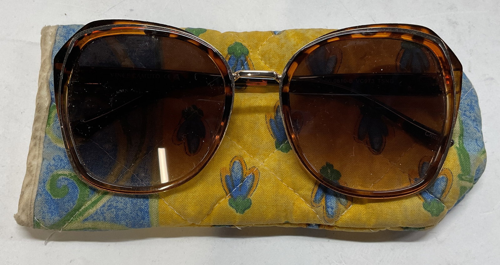 Vince Camuto Brown Sunglasses + Sunglasses Case (1 of 12)