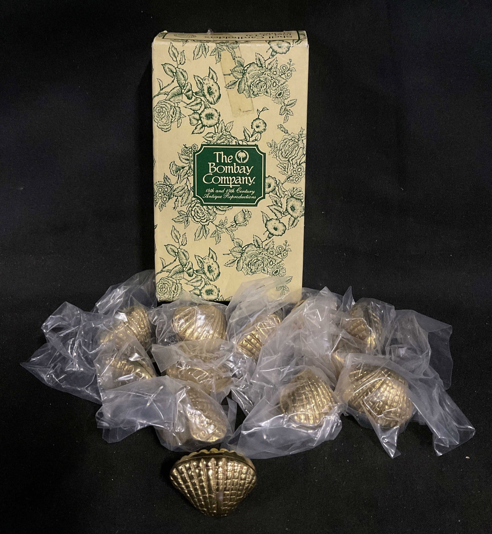 VTG Bombay Co Brass Shell Cardholders OB (1 of 7)