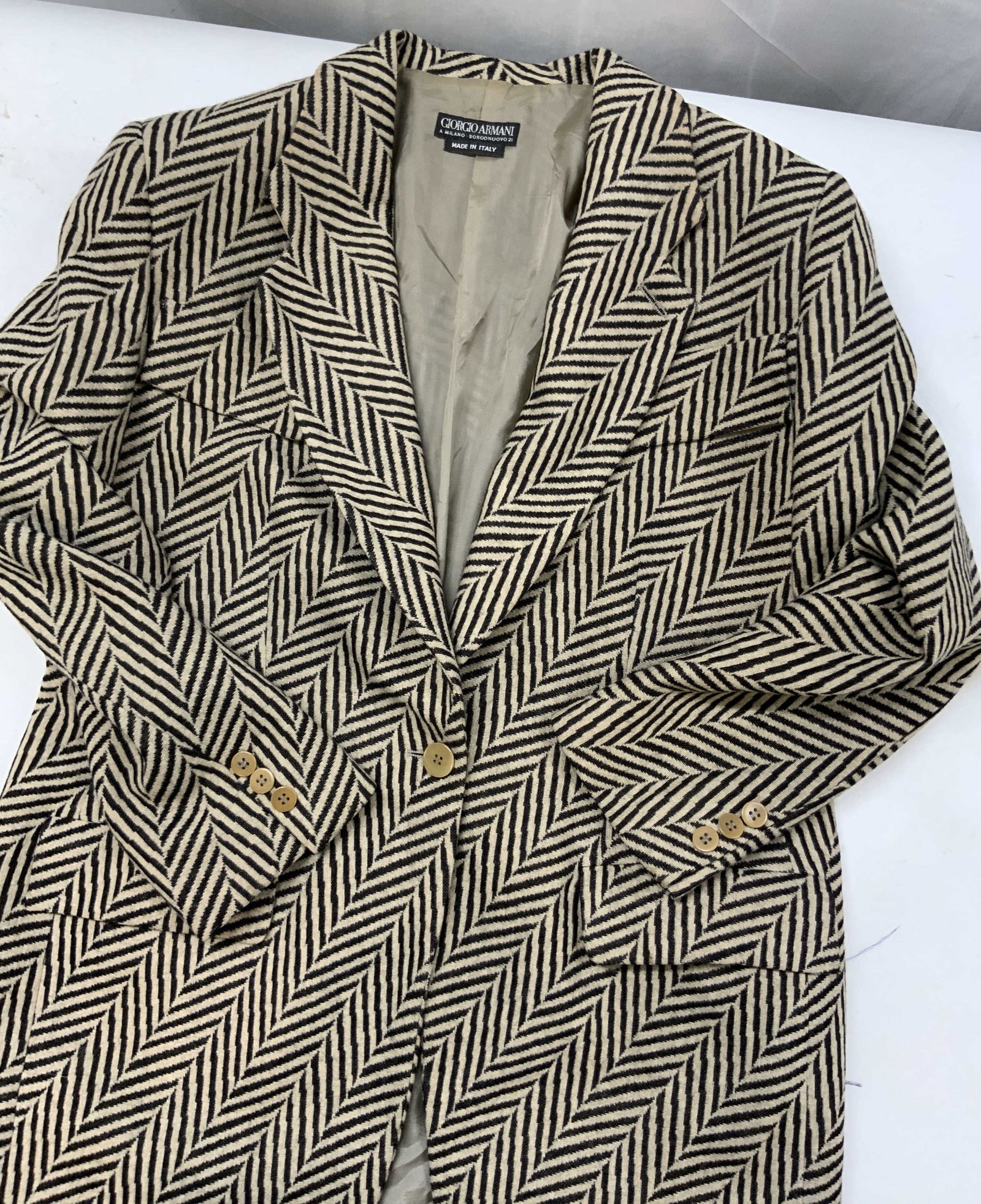 Vntg Giorgio Armani herringbone blazer Italy 1980s (1 of 6)