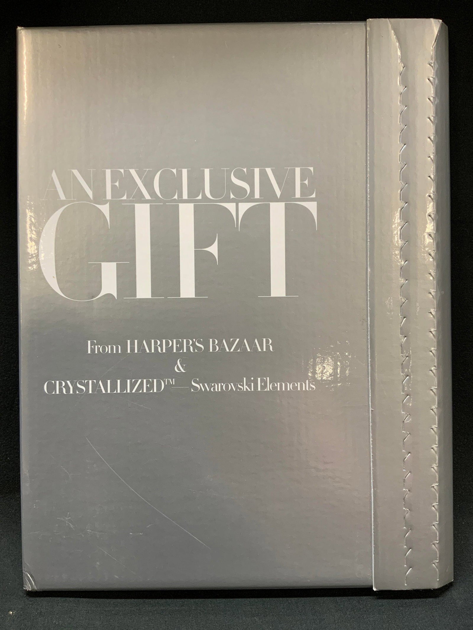 Harpers Bazaar & SWARVOSKI Ltd Edition Magazine (1 of 4)