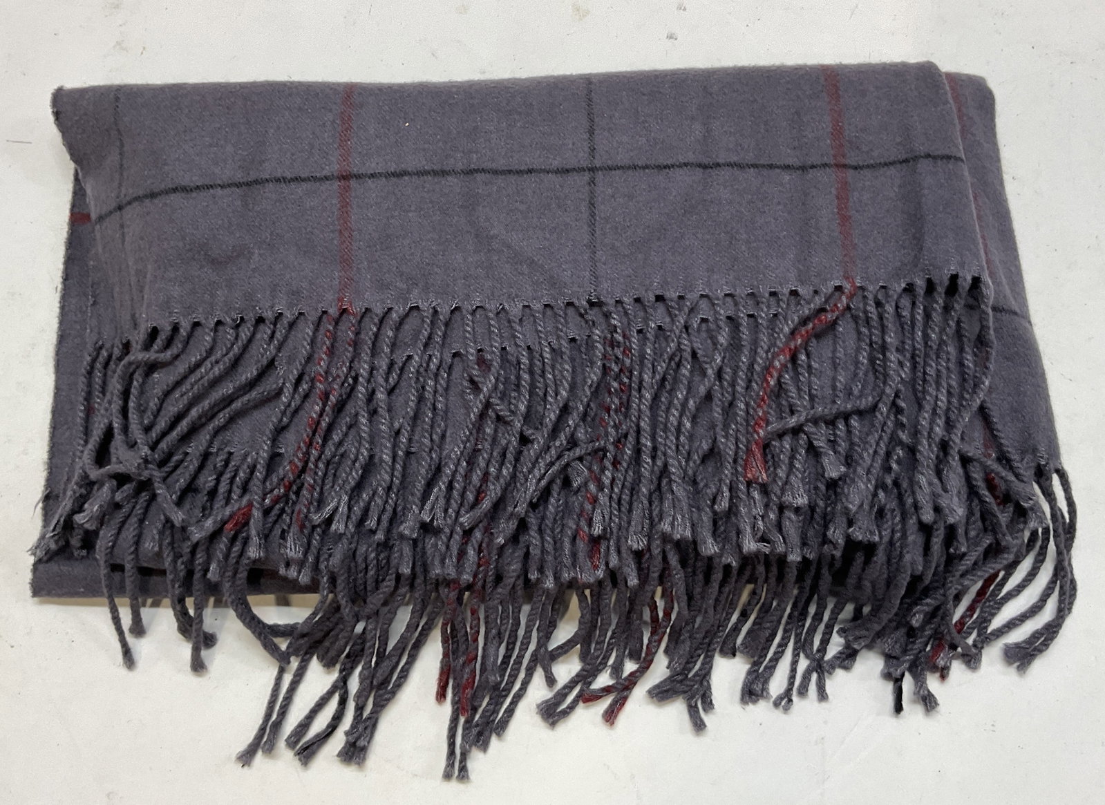 Ruyisa Grey Plaid Fringed Scarf (1 of 9)