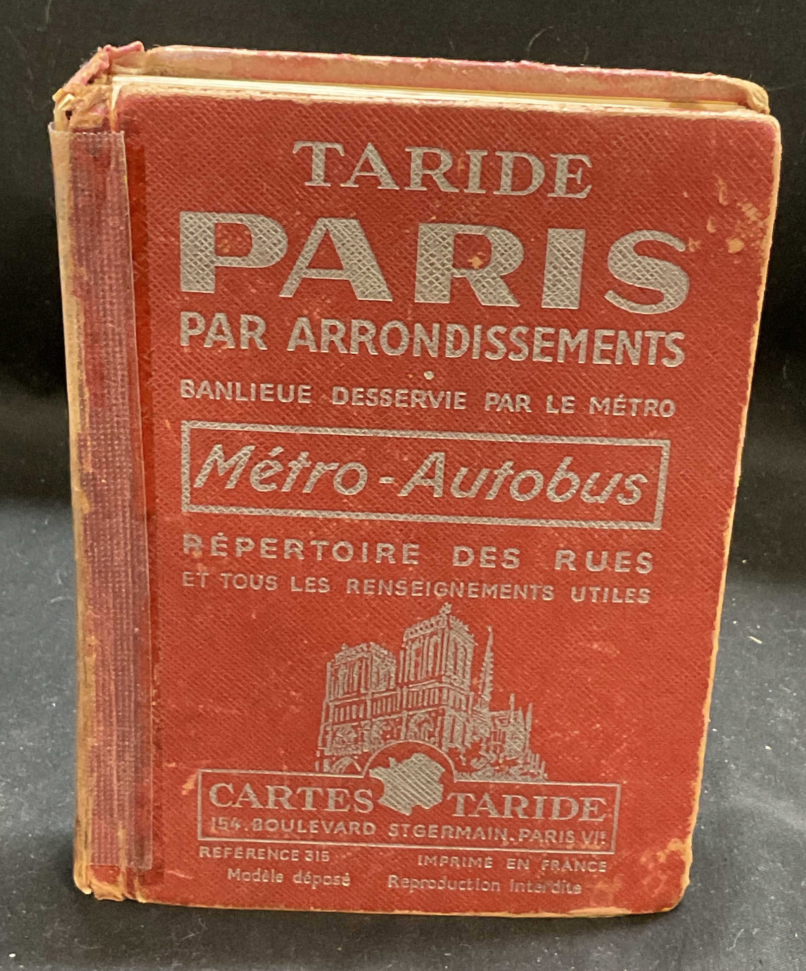 VTG 1950s Cartes Taride Plan-Guide de Paris FRANCE: Vintage Circa 1950s Plan-Guide de Paris Book. Published by Famous French Cartographic Firm Cartes Taride. France. Contains Multi-Language Street Guides and Colorful Maps of Paris. Written in French, E