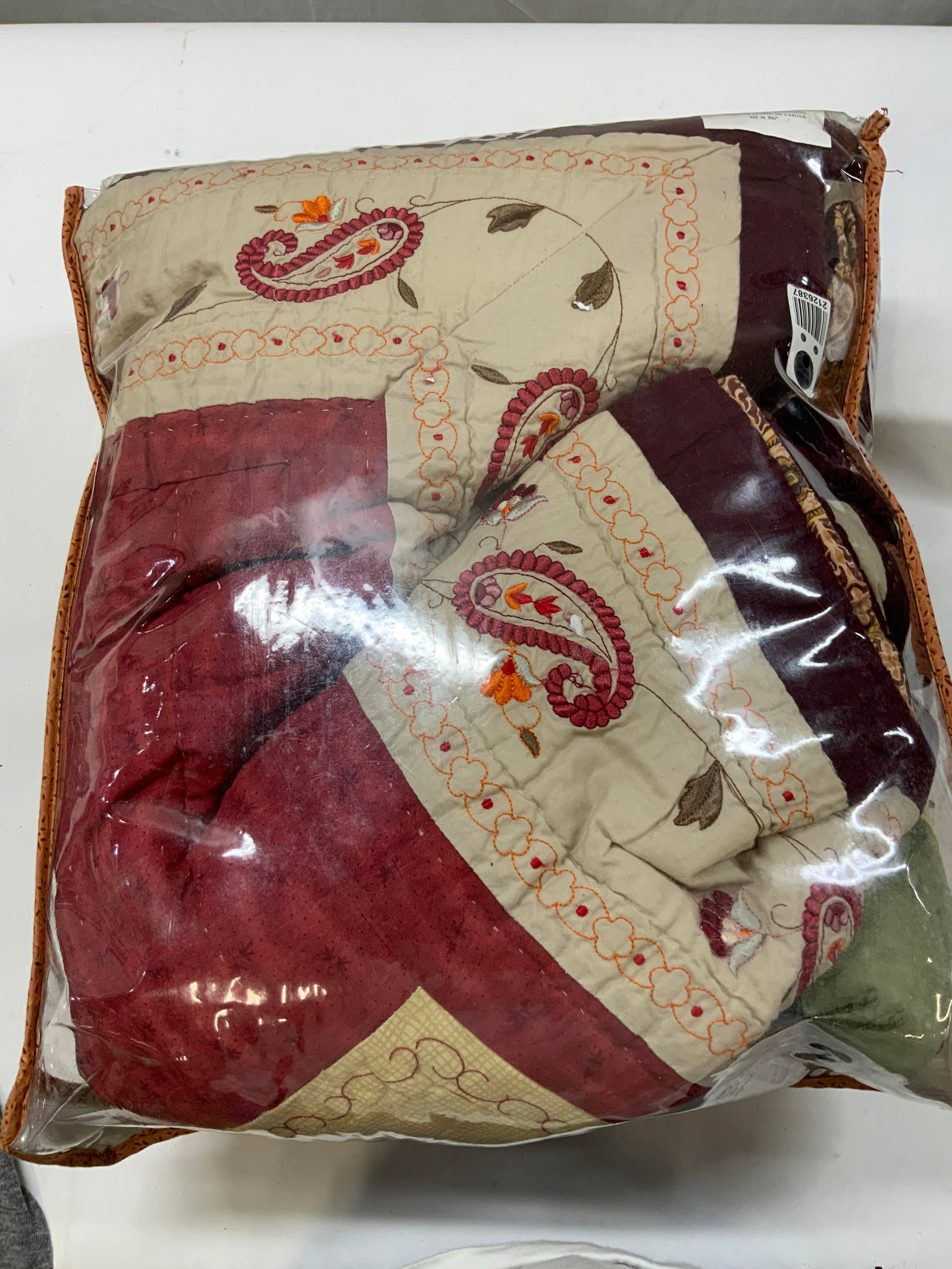 Vntg patchwork cotton quilt - 8
