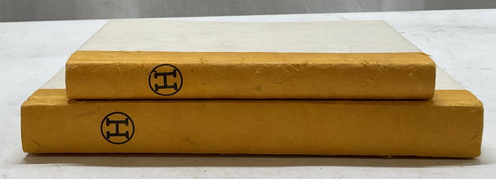 Lot 2 2000s Romola & Murder At The Opera Bks+: Lot of 2 books. Romola Volume 1 by George Eliot, published by Konemann, 2000. Murder At The Opera by Margaret Truman, published by Ballantine Books, 2006. Hard cover books. Both have custom covers